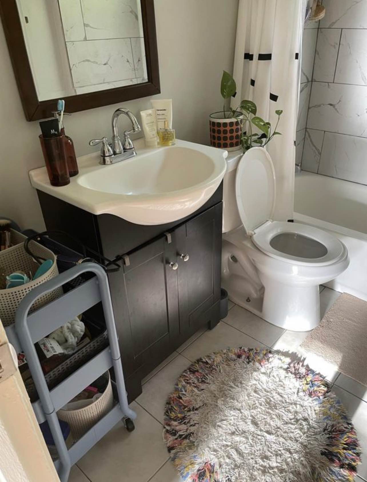 Feel free to contact me for more information about the place i have for rent my gmail is lopezcruz12465@gmail.com