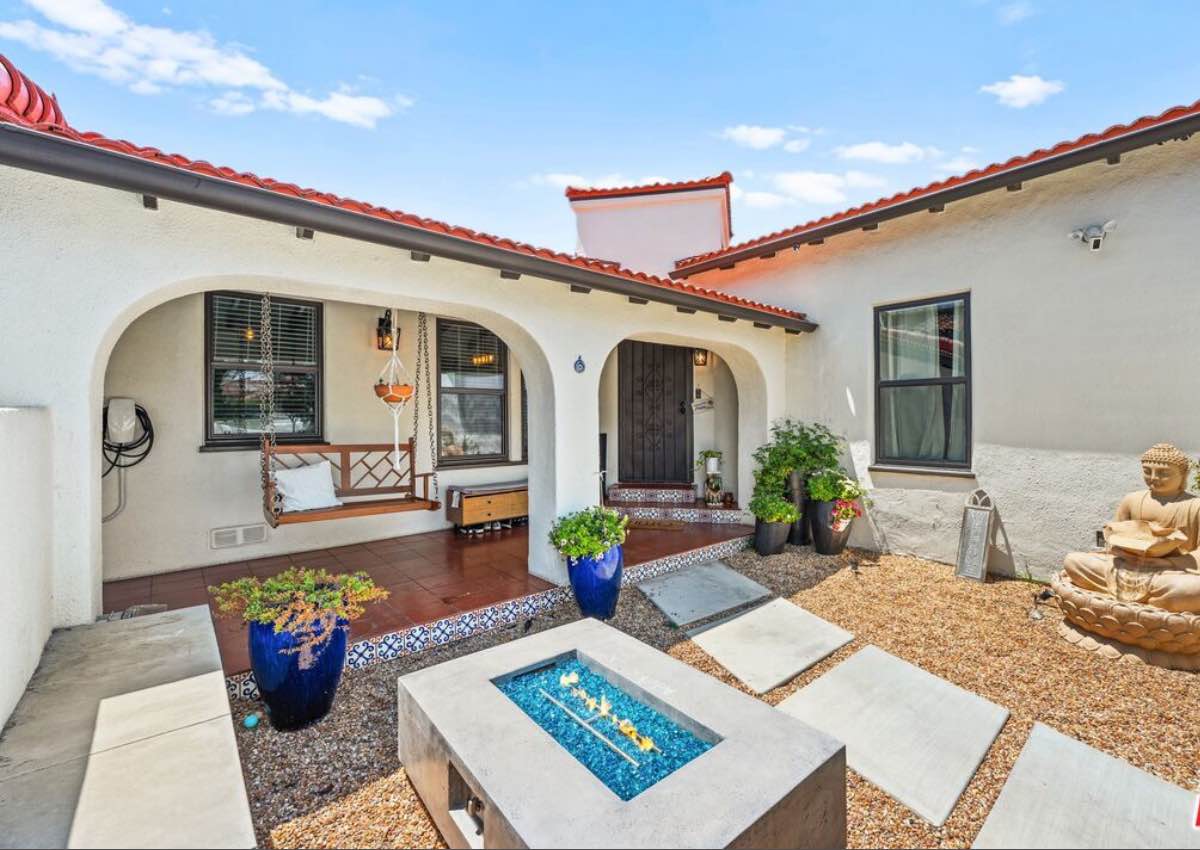 I’m looking for a housemate to share the house I moved into over 12 years ago in Roxton Ave, Los Angeles. The entire home is a 3bd/3ba. I’m renting out 1bd/1ba. The lease is month-to-month, but a one-year verbal commitment is preferred. Please review the listing in its entirety before messaging me.
$1550/MONTH RENT INCLUDES:
-Private unfurnished bedroom
-Private bathroom
-All utilities
-Electricity
-Internet
-Water
-2x/mo cleaning service
-Property maintenance
-Security camera monitoring
-One garage parking space
-One uncovered driveway parking space
-Full use of all common living spaces, kitchen, and in-unit washer/dryer
-Dogs are welcome with no additional fee. Small, well-behaved dogs preferred. (There are currently no pets in the home, but I love animals. I just don’t have any of my own.)
HOUSE DESCRIPTION: This is a fully renovated, Spanish-style residence located in Leimert Park, blending timeless charm with modern amenities. Step through the private gated entry into a serene courtyard with a fireplace and sitting area. Inside, the home's bright and airy floor plan showcases a modern chef's kitchen, engineered wood flooring, and stylish finishes throughout. Additional features include central ac and heat, Ring camera system with full perimeter coverage, and a completely fenced and gated property for privacy and security. Send me a message if you’re interested.