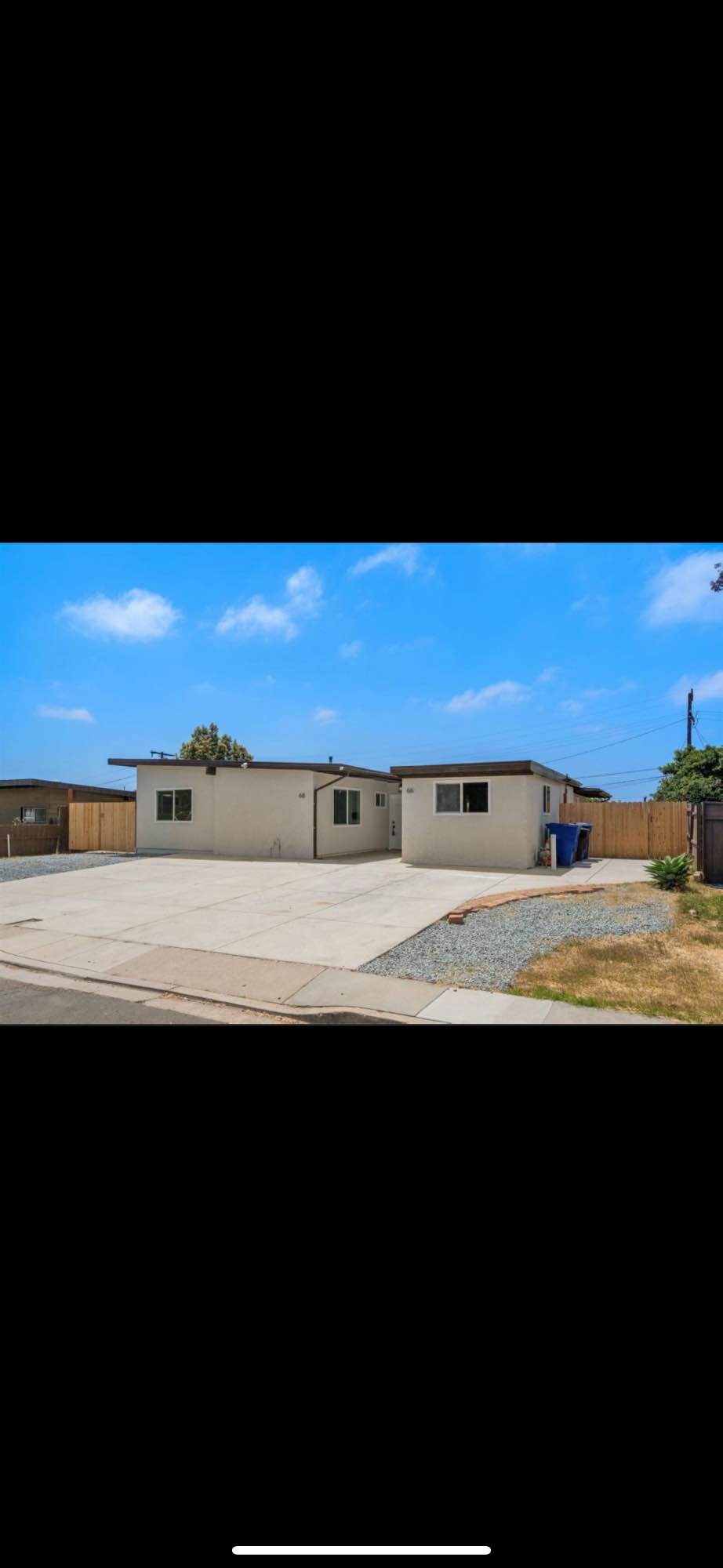 Looking for a clean, respectful, and responsible tenant to rent a large, fully furnished room in my shared home.
•Room Details:
•Size:19.5 ft x 10 ft
•Closet: 7.5 ft x 2.5 ft
•Fully furnished — just bring your own mattress
•Utilities included (Wi-Fi, water, electricity, etc.)
•Shared bathroom
•Backyard area for lounging and smoking (🚭 no smoking inside)
About the Home:
I am a live-in landlord
There are three friendly cats — renter must not be allergic
Cats stay in my room during the day and roam the hallway at night
Pets allowed (up to 2) — must be well-behaved, quiet, and cat-friendly
Lease Terms & Deposits:
💵 Rent: $1,650/month (utilities included)
🔒 Security Deposit: $1,000 (refundable)
🐾 Pet Deposit: $300 per pet (refundable)
📅 Month-to-month lease, with option to extend
Ideal Tenant:
✅ Clean and respectful
✅ Responsible and good communicator
✅ Comfortable in a pet-friendly home
📸 Photos coming Tuesday !
If interested, please message me for more details or to schedule a viewing.