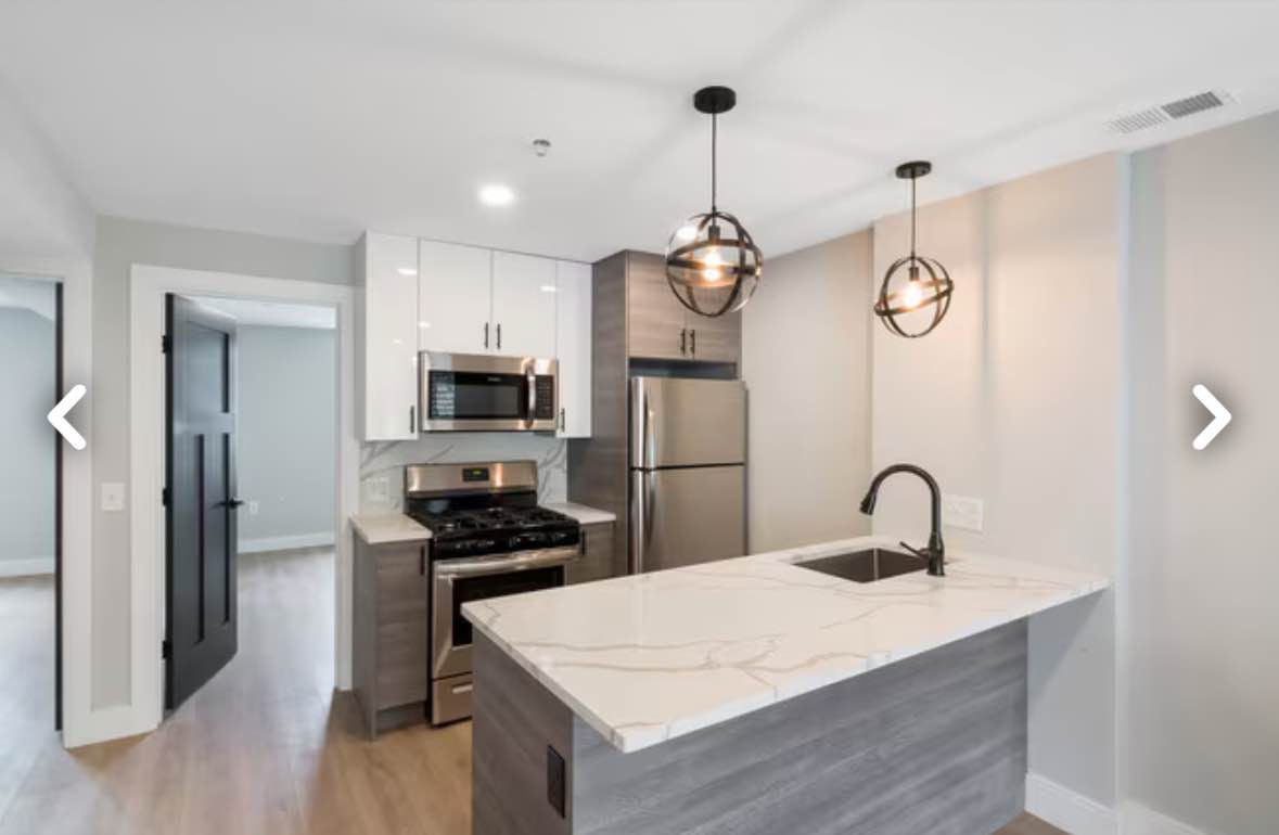 Looking for a girl to join two other girls on a September lease! Private room in a 3 bed shared by 2 other roommates. Both roommates are quiet and clean and friendly. 2 bathrooms and you will likely have a private bath.