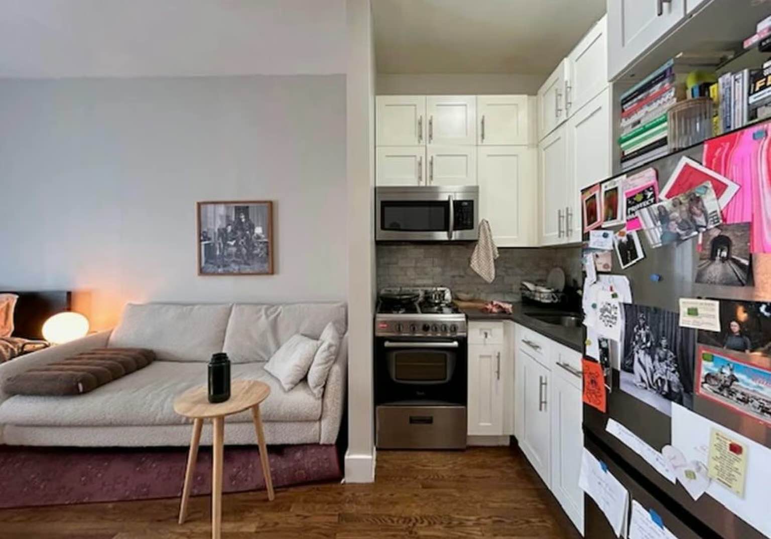 Hi, My apartment is available for rent. Utilities (Electricity, Gas, AC, Heat, WiFi) are included in the rent price.

The room is fully furnished, the apartment is in a great location only few blocks away from the train station and Hospitals. There are many stores, shops, restaurants, and supermarkets within walking distance away. Also, a laundry mat is in the building in the basement, open 24/7, and a couple of great pizza places, as well as nice restaurants- Chinese , Mexican and Japanese and the likes.

If you're looking for a friendly, clean, peaceful, spacious place in the city, I strongly recommend my apartment. 

Message me for more info and to  schedule a meet-up/viewing.