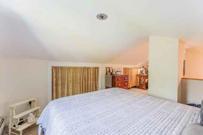 A room for rent in my 2bedroom with a private room and bathroom with access to the kitchen and living room you can reach me on eddyelexi6@gmail.com