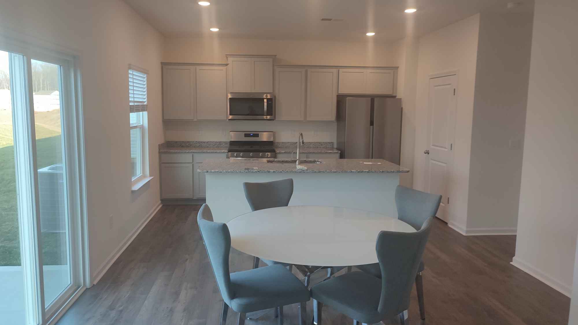 We have three Rooms for rent in a brand new two story house: 
LONDON ($750): Private bedroom with Shared bath. DENVER ($700): Private bedroom with Shared bath. BERLIN ($700): Private bedroom with Shared bath.

Each bedroom has independent privacy locks with keys.

The house is in Farragut/Hardin valley area (paste VQRV+WX in maps for location). Fully equipped kitchen and large living area to be shared with four other housemates. Individual kitchen cabinets and reserved shelves in the refrigerator/freezer are provided for each room. Free parking available (two inside garage, three on the driveway)- spots to be coordinated with other housemates. Looking for working professionals or graduate students. Recommended for those who are looking for a calm and quiet environment, friendly and respectful to others.

No parties, loud music or overnight guests.

No pets, no smoking.

Credit and background checks will be required. If your application is accepted, the fees ($50) you pay for background checks would be adjusted to the first month’s rent.

Summary of fees/bills: Rent: Varies for room (see above) Move in fees: 1 months rent. Utility bills: $100 approx./month Joint expenses: $25/month for shared items like cleaning supplies, toilet papers, pots/pans or anything the housemates agree to buy together for shared usage.

Please drop a few sentences about yourself when you contact.