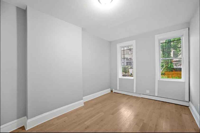 Looking for a comfortable and stylish place to call home? This private room in a shared Bushwick apartment offers modern living in one of Brooklyn's most vibrant neighborhoods.

Room Features:
Bright, private bedroom
Large window with natural light
Closet space and hardwood floors
Room can fit a queen bed and desk

Apartment Features:
Shared modern kitchen with stainless steel appliances
Updated bathroom
Spacious common area for relaxing or entertaining
High-speed internet available
Laundry nearby

Pet friendly (case by case)

Location Highlights:
Prime Bushwick location close to cafes, restaurants, bars, and art spaces
Easy commute: L train (Morgan or Jefferson stop) & J/M/Z lines nearby
Short trip to Williamsburg and Manhattan

Available: 09/01/2025

Call/Text/Email today to schedule a showing before it's gone!