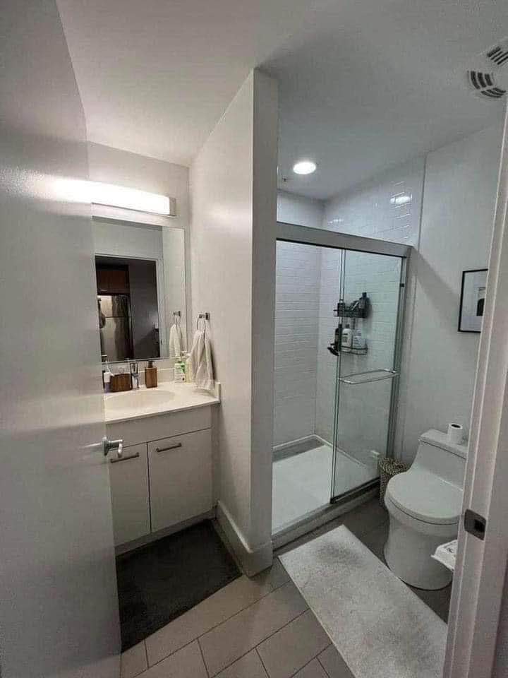 Are you still in search of a rental apartment? If so, please don't hesitate to contact me directly at Joshcaw2@gmail.com. I'll respond promptly.