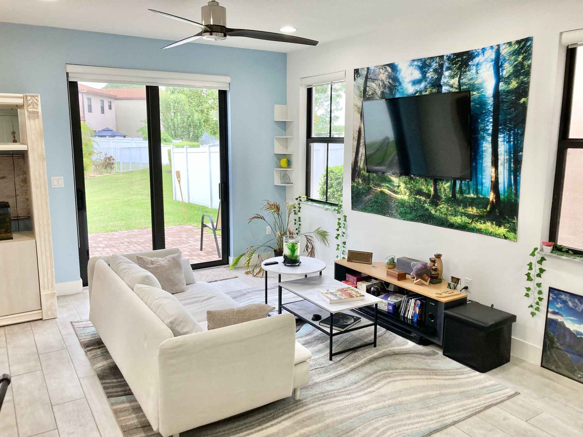 Private room in 4bd/2.5ba house
I have a private room (Roommate situation) available in my 4bd/2.5ba house in the Palm Beach Gardens/Riviera area (33410). $1,300/mo all in (electricity, water, internet, TV included). Security deposit negotiable. Very clean and spacious. It is fully furnished including the room for rent. Gated community and pool. Seeking professional low maintenance individual. Background check required.