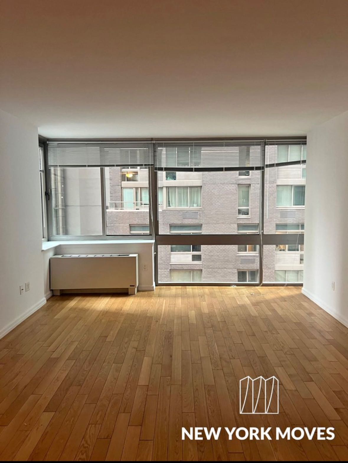 Ready for move in.
Another guy (Pier) and I are trying to move into this apartment, we just need one more roommate to join us. We met through a broker so we barley met as well.
The true room is available.
Utilities and wifi to be split.
I’m 24 YO and i work in office every day. I’m a business analyst.
Pier (the other roommate) is a 21 yo student.