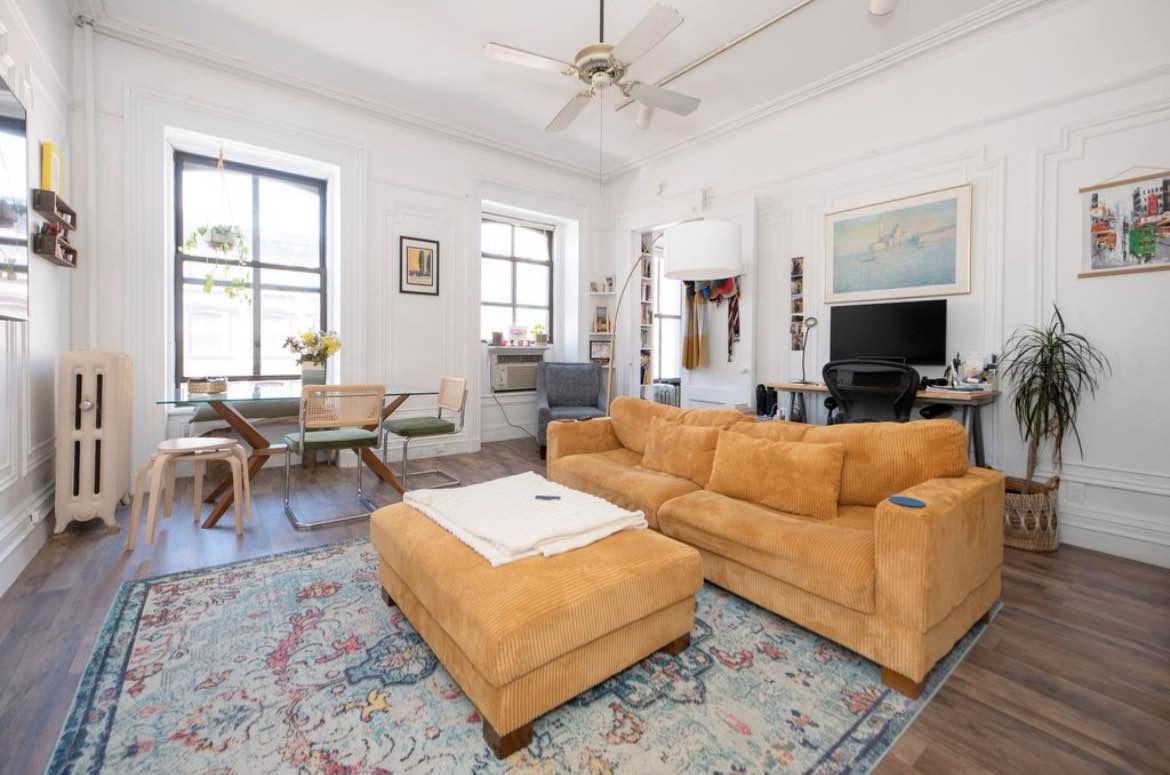 Room rental in 43-33 46th St Apt D7, Sunnyside, NY 11104, USA - entire Room