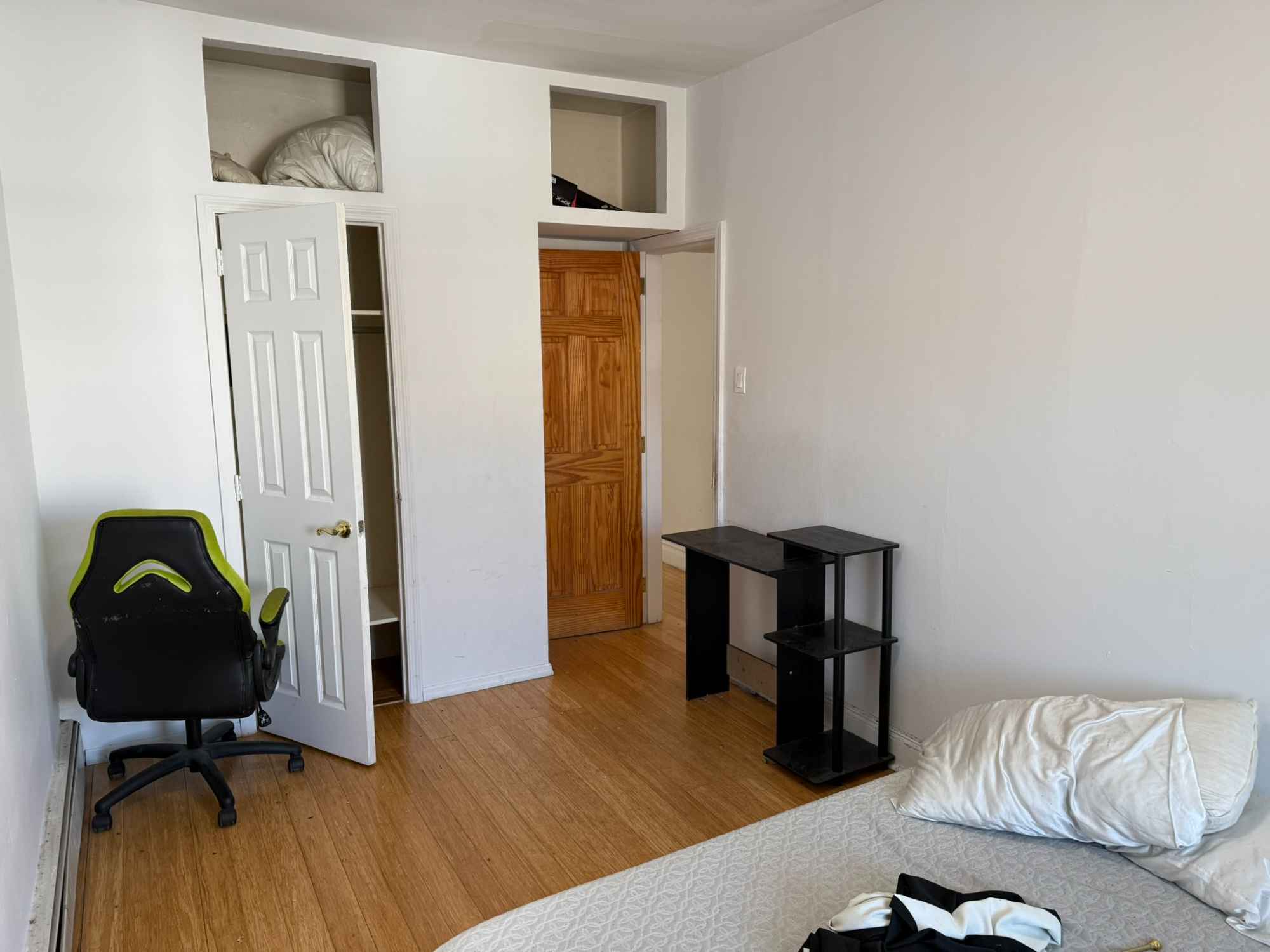 Room rental in 43rd St, Queens, NY, USA - private Room