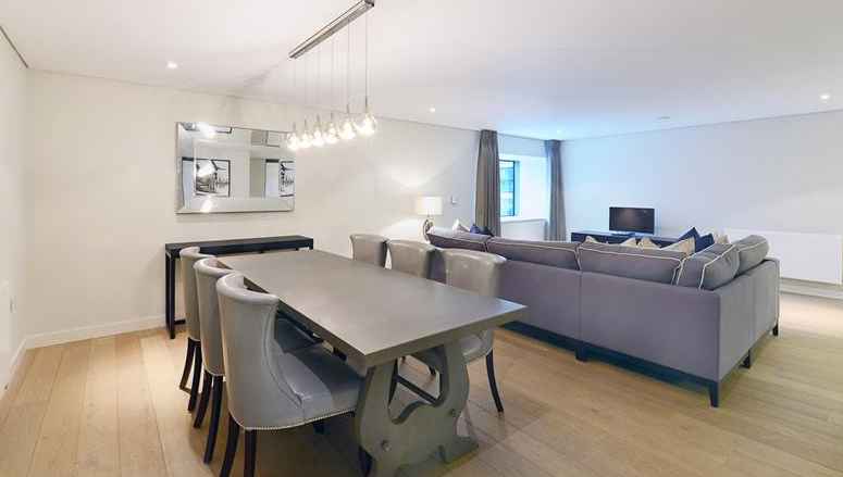 Newly renovated 1 bedroom in Greenwich Village    

Large and sunny bedrooms with oversized windows
--can fit Queen size bed, dresser, desk etc.
2 large/deep closets
Open kitchen with brand new cabinets, countertops and backsplash
Stainless steel appliances with dishwasher, lots of cabinets and good counter space

Newly renovated hallways
Quiet building, only 10 units
Walking distance to Soho, West Village, Nolita & Noho
Close to Equinox Bond Street
Surrounded by amazing restaurants, bars, cafes and shopping
2 minute walk to the nearest laundry,
--The Cleaners IO and Ok Fashion Town Cleaners

Easy application process
Students and Guarantors OK