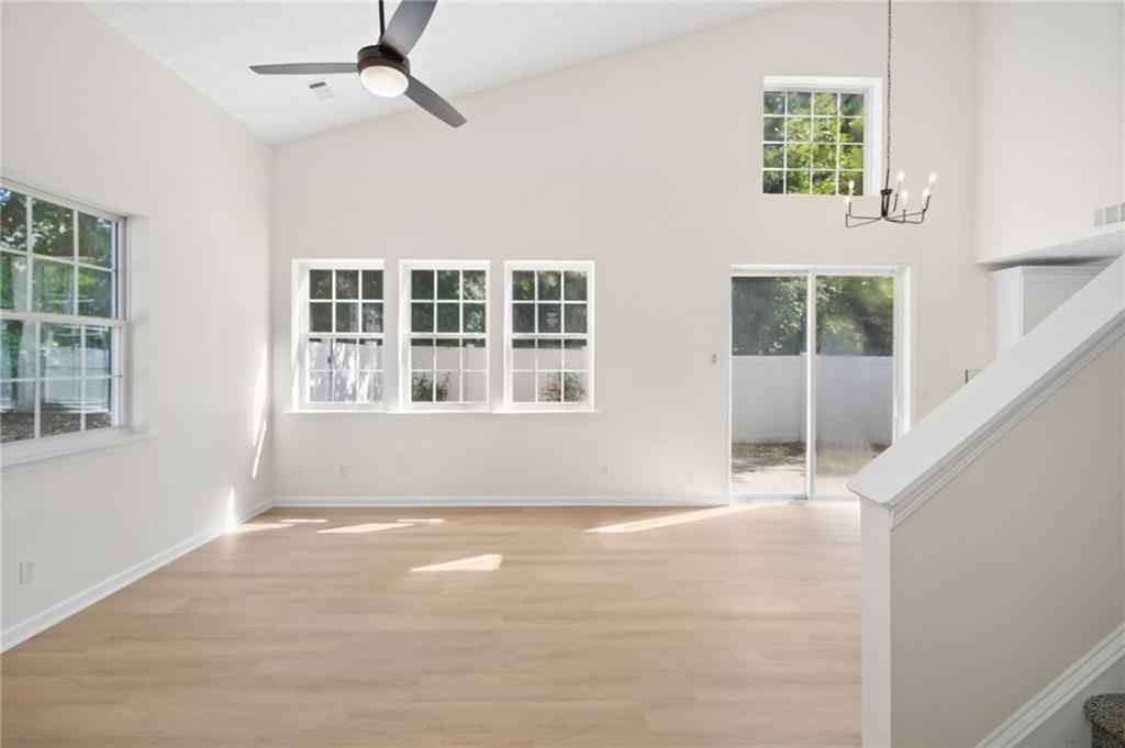 Discover modern elegance in this fully renovated home. This beautifully two-story updated residence features a spacious open floor plan, high ceilings, new flooring, and modern finishes throughout. 
 
The gourmet kitchen boasts sleek quartz countertops and stainless steel appliances, while the master suite offers a luxurious retreat with a walk-in closet and a stylish en-suite bathroom. Conveniently located near schools, shopping, and major highways, this move-in-ready home combines comfort and style in a desirable neighborhood. Bathroom will be shared by one other roommate.

$50 monthly flat fee for utilities and wifi.
