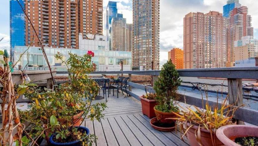 Cozy Furnished Studio in Hell's Kitchen Electric, gas & wifi included!
This freshly renovated studio, located on 10th Ave & 44th St, offers a comfortable and stylish home in the heart of Hell's Kitchen with modern updates including:
Brand-new bathroom
Refinished hardwood floors
New soundproof windows
Fresh paint throughout
Furnishings include:
Twin bed (expandable to a double)
Full set of dishes, utensils, pots, pans, glasses, and mugs
Bath towels
Easy chair
Desk
Armoire
Nightstand
Convection oven & cooktop
Building amenities:
Beautiful rooftop deck and backyard patio featuring a koi pond and grill
Laundry in the basement
Elevator access..