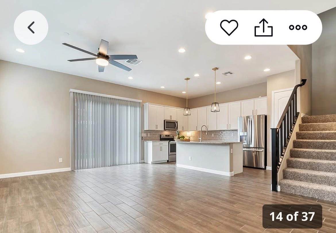 Roommate Wanted in Harmony 44 (Arcadia Area)
Looking for a roommate to share my 3-bedroom, 3-bathroom townhouse in the Harmony 44 gated community! The move-in date is November 1st.
Here's what you get:
* Your private bedroom and bathroom.
* Access to an indoor garage, backyard, and in-unit washer/dryer.
* A community pool just steps away.
The townhouse is two stories and we are offering a private bedroom and bathroom. The rent is $1500 per month + utilities
Full disclosure, you will be sharing the space with my partner and I, as well as our two friendly dogs and two cats. We're a quiet, respectful couple who both work full-time. We're looking for a roommate who is clean, responsible, and a good communicator to make this a great living situation for everyone.
If this sounds like a good fit, please send me a message and tell me a little about yourself!