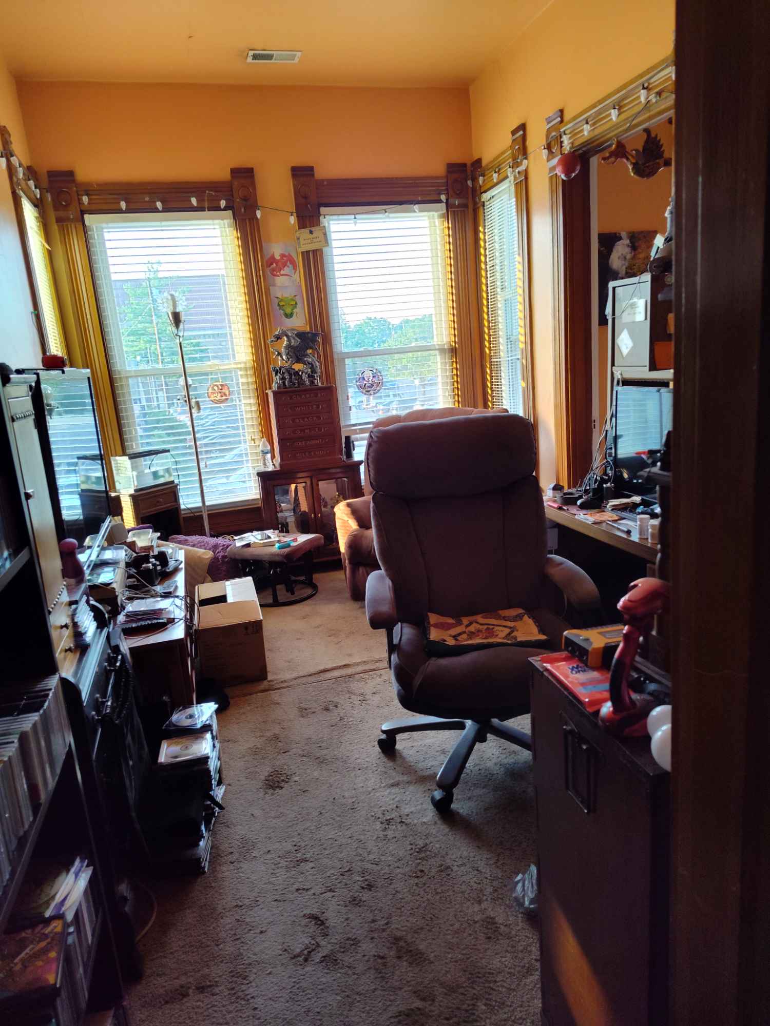 I'm 73 a nurse assistant and work part-time weekdays. I love music, hiking, biking, roller coasters, games, cards, puzzles, communication, exploring old downtowns, museums, 420 friendly, golf and mini golf, waterfalls, Rock formations, flea markets, thrift stores, consignment stores, zip lining, Gorges, movies and TV, etc.