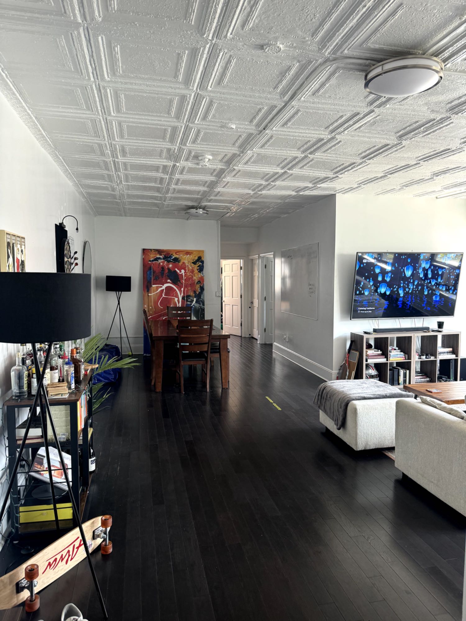 PRICE REDUCED NOW $2,499
We are looking for a third roommate for our spacious Lower East Side apartment. The room is a large private bedroom (11x10ft) and a desirable corner unit with great sunlight. The room is large enough for a queen bed and desk or a king bed setup, if you choose.
The apartment is just a short walk (< 5 mins) to BDFM subway lines. Access to numbered subway lines within a 15 min walk. Great, walkable access to East Village, Nolita, SoHo, and Chinatown.