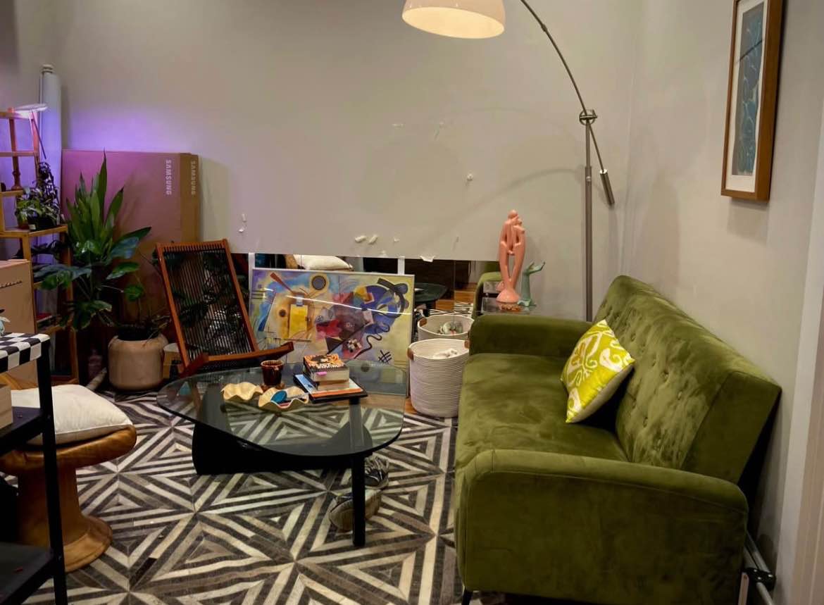 Spacious, Comfortable Layouts
Affordable & Quiet Community
Professional Management That Truly Cares
On-Site Leasing Office & Property Manager
Just 8 minutes to Downtown,
15 minutes to the airport
Close to MARTA & walking distance to bus stops
Minutes from Shopping, Dining, & Malls
10 Minutes to Camp Creek Marketplace
On-site Laundry facility