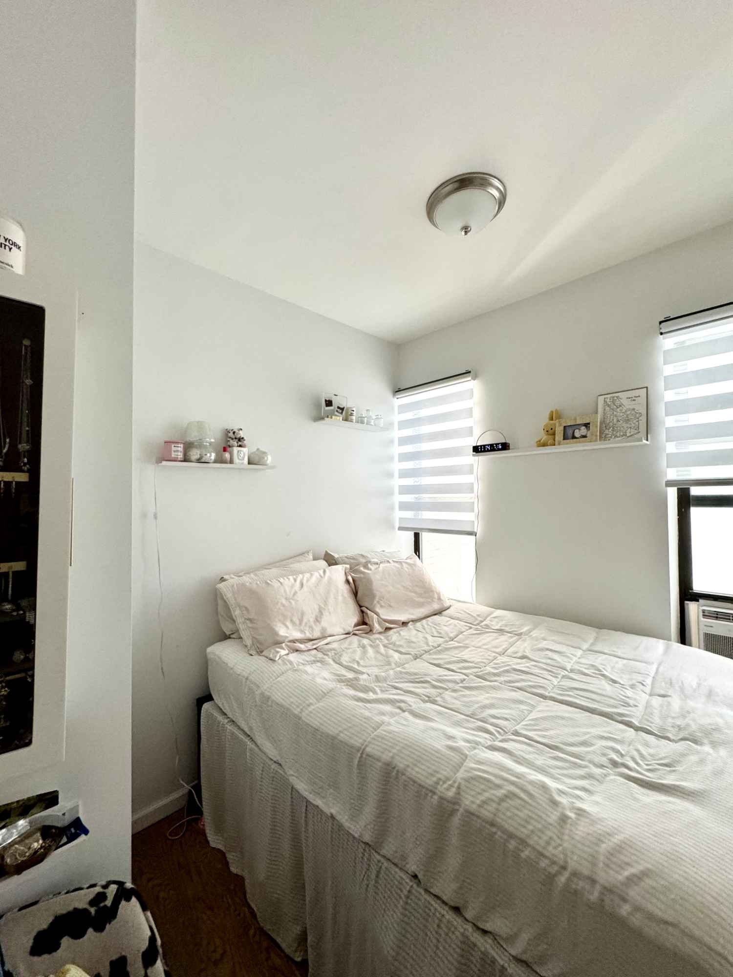 I am in the office 4 days a week and work from home on Friday's! I travel a lot but also love to be home! The apartment is brand new renovated. Has great lighting, washer/dryer combo, and a great living space. The apartment is really quite and not on a loud street and the building is mostly younger people! There are a few families and the live in super is soooo nice and responsive!