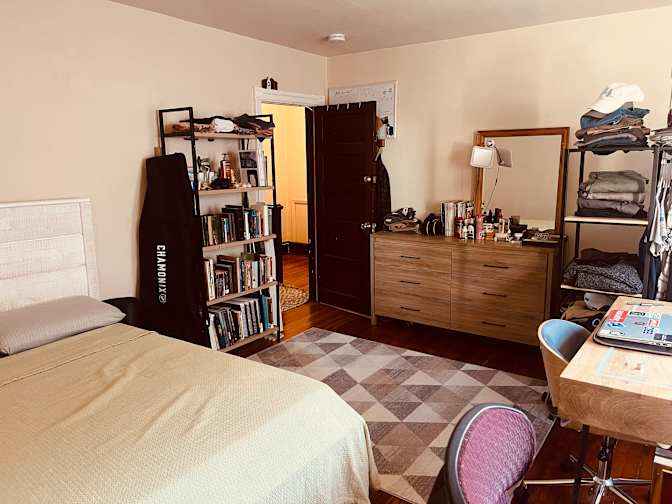 Hi! We are a house of young professional guys looking to fill the 4th room by October 1st. We are conscientious, good-natured, and like a house with a relaxed and cooperative atmosphere.
We maintain a reasonably clean space: dishes done before bed, rotating quarterly cleaning of common areas and 2 bathrooms. Pets are not allowed. Shoes-off at the door. Looking for guy with a stable job who contributes to our positive atmosphere.
4-bed, 2-bath, brick home with surrounding side yard and backyard maintained by the landlord, 2 blocks from Fayette St in Conshohocken. $600 per month for the room, plus utilities. We include internet and communally purchased paper products in the utility payment which averages $175/mo. The bedroom is about 13’x12.5’–it is shown with a queen size bed, but will be empty when you move in. There is a shallow closet ~1 ft deep where a few dress shirts can be hung. A standing rack for more button down shirts is advisable. There is ample basement storage for extra items.
The kitchen has a dishwasher. Radiator heating and window-unit A/C. Laundry washer and dryer in basement. Quiet neighborhood with easy to find parking spots on the street and 2 spots dedicated to our house in a driveway that comes from the alley.
The landlord is very helpful and responsive on repairs for the house. He asks for first month, last month, $500 security deposit on move-in, totals $1700. Rent payable by check or Venmo. You will be signing a 1-year lease.
If the ad is still up, the room is still available. DM me with some details about yourself and what you’re looking for in a shared house if you think it might be a good fit.