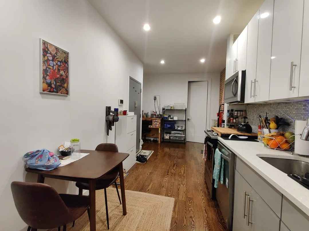 Welcome to 257 Linden Street

High End One Bedroom Apartment in Prime Bushwick!!

LOCK IT IN FOR A MAY 1 MOVE IN

Spacious and modern with top quality materials!

Short walk to the M and L lines!

*All photos are of the exact space for lease*
