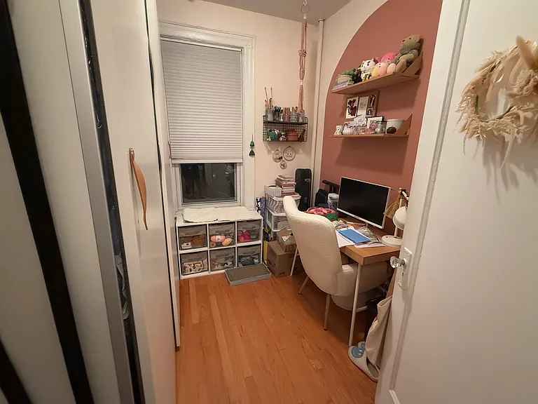 We offer a private apartment for rent, providing an ideal environment for both students and professionals. To learn more, please contact us at Jesusislord461@gmail.com.