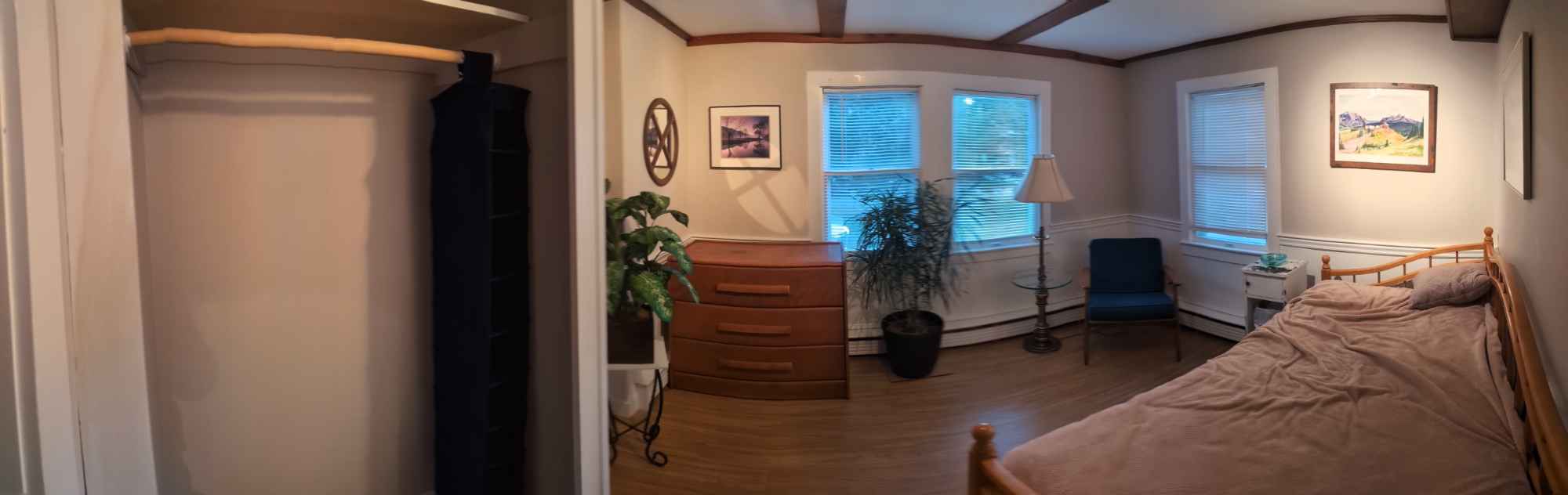 Apartment on ground floor and parking on right side of house. Has own washer and dryer. Split bills for electric and Internet. Pets are not allowed. Rent $900 if one does wants a private bathroom.
Susan retired 60s Anna full time 30s Christians we are very low key. We enjoy reading and watching tv.