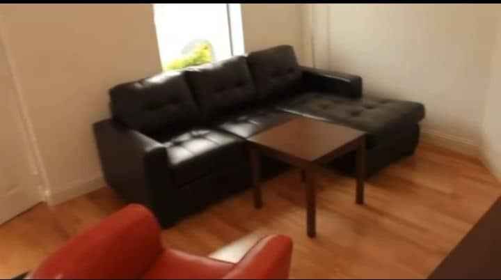 Hey everyone! We're looking to rent out our entire space, which includes a cozy 1-bedroom and 1-bathroom, along with a kitchen and a private entrance. The living area is perfect for relaxing, and the best part is that utilities are included in the rent! If you're interested or know someone who might be, feel free to reach out for more details. To inquire, kindly text or call [4788884359] and mention Walter and the address. We look forward to hearing from you. Thanks!