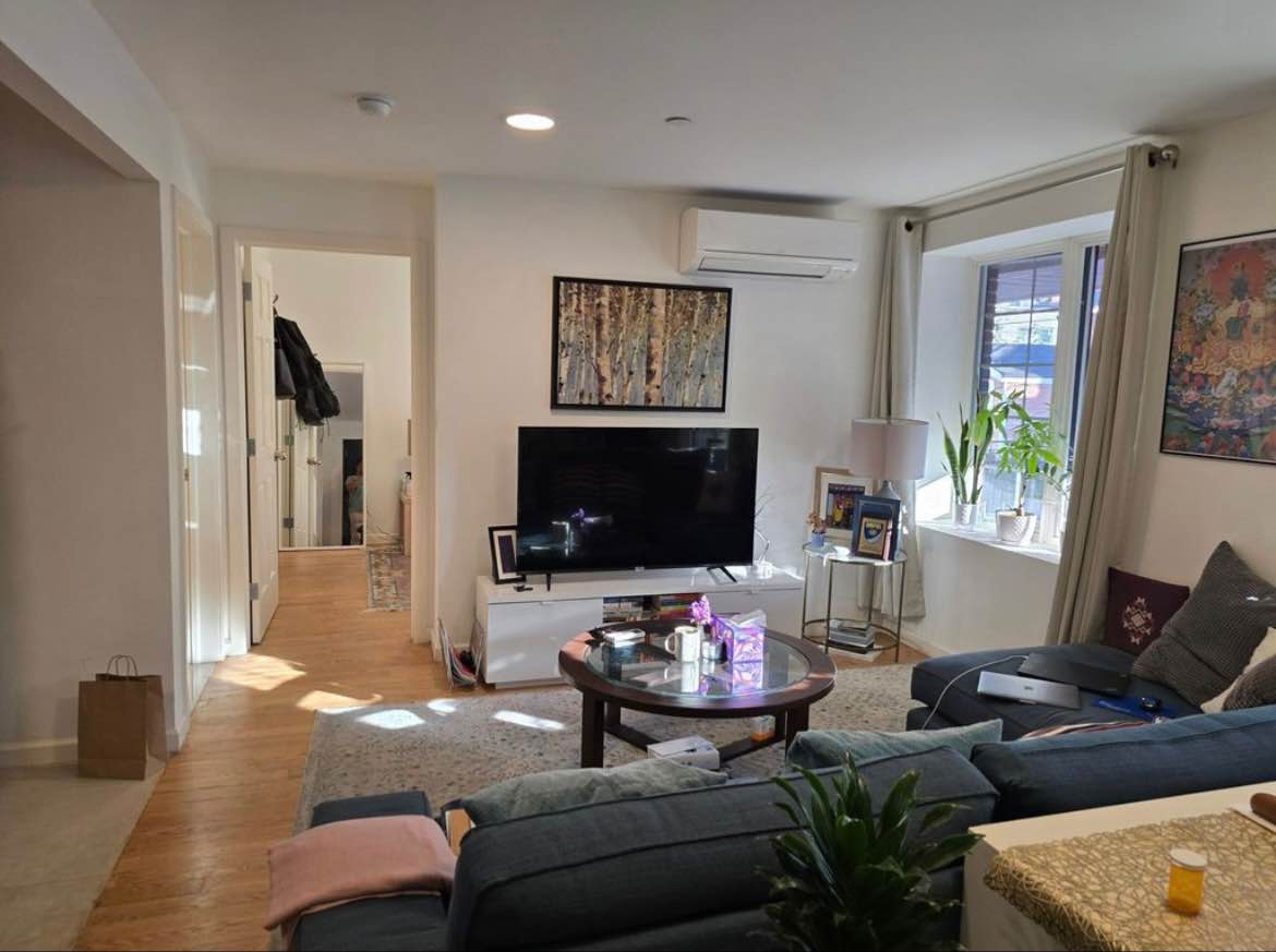 Hello , I have a single room available in a one-bedroom apartment and rent includes all utilities such as (Electricity, Gas, AC, Heat , WiFi ) 


The room comes fully furnished, the apartment is in a great location only few blocks away from the train station and Hospitals. You’ll find yourself surrounded by various convenient amenities, including numerous stores, shops, restaurants, and two supermarkets within walking distance. Additionally, the building features a 24/7 open laundry facility in the basement. For food enthusiasts, there are several excellent pizza places, corner delis and diverse restaurants offering Italian, Mediterranean, Mexican, Chinese, and Japanese Cuisines, all just a stone’s throw away. After a long day at work on Main avenue, you can unwind at a nearby juice bar or coffee shop. 

The apartment offers easy access to transportation, with the 6 trains only three blocks away and bus stops conveniently located on each block.

If you're seeking a comfortable and convenient living space in the city, this apartment is your best choice.

Please feel free to contact me to schedule a meet-up or viewing of the apartment