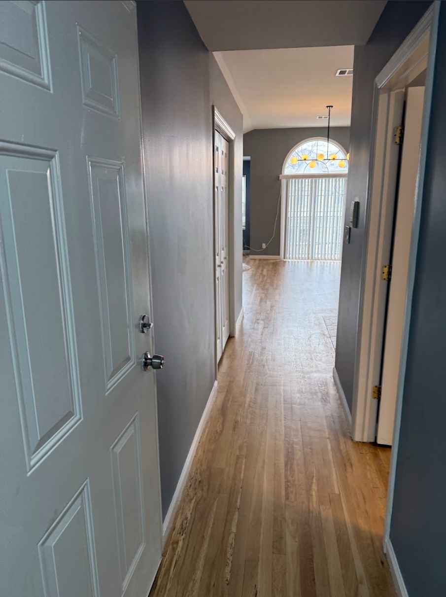 ** 3-Bed/2 bath apartment with two balconies and hardwood floors. 
** No rent increase for 24 months.

2-minute walk from the front door to the Garfield light rail, which offers a 5-stop train ride to Exchange Place and a connection to the PATH train into the World Trade Center and Midtown Manhattan, New York.(Approx. 25 minutes). 

All Natural Hardwood floors, 10-foot vaulted ceilings in the living, dining, and kitchen areas, and 8-foot ceilings in bedrooms. 
Stainless Steel Appliances: Microwave, Dishwasher, Gas Stove, and Refrigerator. Washer and Dryer available.

The master bedroom comes with an ensuite bathroom and a private balcony with skyline views of Manhattan and Downtown Jersey City, and the Statue of Liberty. - $1200/month
The other 2 bedrooms share a common bathroom and have a balcony over looking the main entrance -  - $850/month 
The kitchen, living room, additional closet space to be shared by all.

No Broker Fees
Move-in: First month's rent and one month's rent as security deposit.
Tenant pays own utility (Gas and Electric)
The landlord pays for the Water and Sewer.
Viewings available daily from 10 AM to 6:30 PM. 