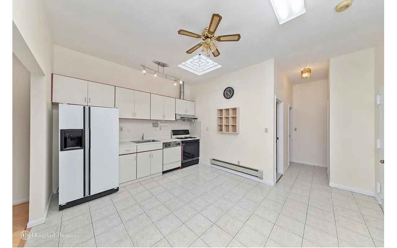 1 bedroom Available in spacious (1,000 sq ft) Sunset Park 3rd Floor Brownstone Apartment. 1 Roommate (me), no pets allowed by landlord. I'm a Broadcast Technician and I'm out of town most weekends at the moment although that may change soon. I'm Very quiet, and most of the apartment is already furnished. Separate living dining and office/guest bed area as well.
I am looking for someone who's willing to commit to a year lease. I am looking for someone to help cut costs since it seems NYC is just getting more expensive. I enjoy watching TV, playing board games and baking. Please message if interested.
From the original listing many years ago when first renting:
On a beautiful tree lined residential street. Spacious kitchen with dishwasher. One block to Sunset Park. Enjoy all that Sunset Park has to offer including a public pool, shopping, banking, restaurants, cafes, gyms etc.! This apartment is located two blocks away from the 45th Street R trains, which is only one stop from the express D and N trains at 36th Street. Quick commute to Manhattan/ LI/ Jersey.