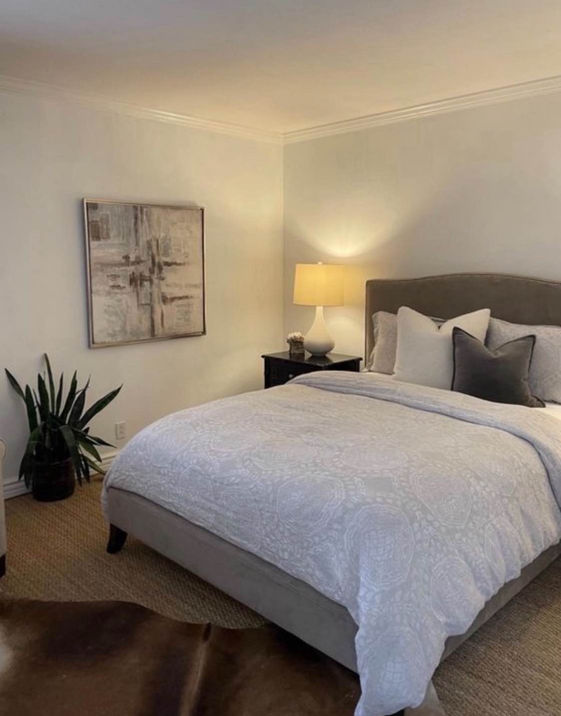 Hello my name is Santos joy , the Landlady to this Cozy apartment. You should check it out , it’s a nice neighborhood and a place to call a home.
Studio Highlights:
* Private Space:Bedroom, bathroom, kitchen and a private Laundry space, ensuring privacy and comfort.
* Affordable Rent: The monthly rent is $1200, with all necessary utilities so you won’t need to worry about any additional bills.
* Security Deposit: A refundable deposit of $500 is required upon the signing of the lease to secure the space.
* Move-in Ready: The studio is available for immediate occupancy.

The studio is a place to call a home and to individuals who seek both privacy and convenience .

If this offer suits your interest, I would be glad to provide further details, arrange a viewing, or address any inquiries you may have. Kindly reach out to me at your leisure time, contact methods below:
* iMessage: Sulaimonquadri88@gmail.com    
* phone number: +1 757 254-6535
I kindly ask that you contact me +1 757 254-6535 iMessage or phone to communicate more on the process.

I hope to look forward hearing from you and appreciate your interest considering my unit,

Thanks, Santos joy .