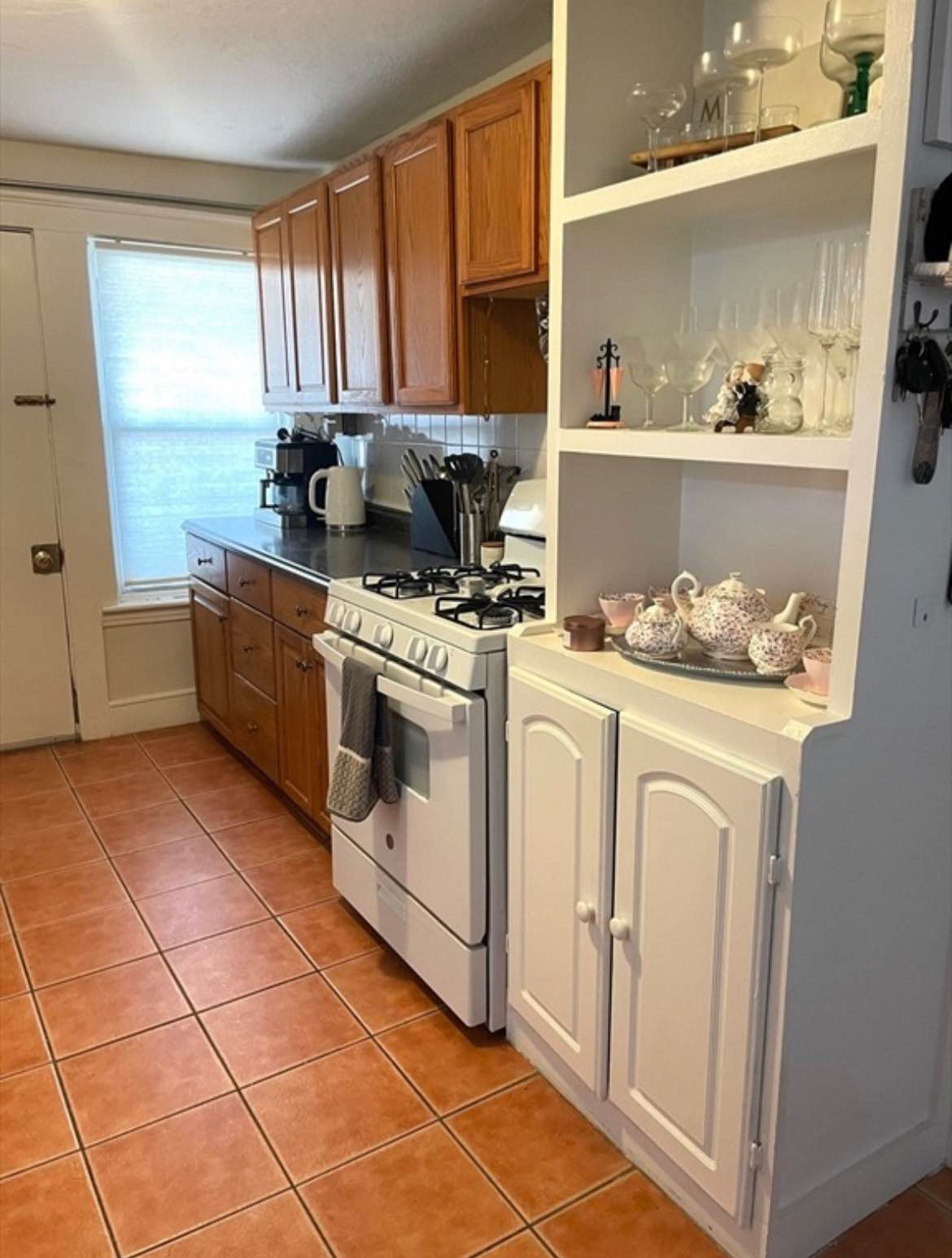 Looking for a reliable tenant for our lovely one-bedroom apartment. Email ilovegodright@gmail.com for more information.