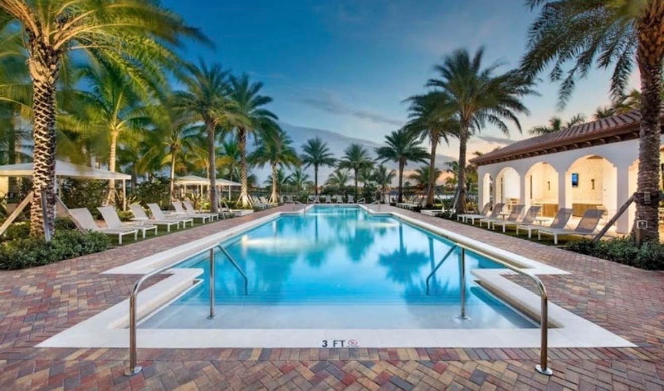 Room And Private Bathroom For Rent
Room with private bathroom for rent in Fort Lauderdale!
This newly renovated unit come unfurnished with internet, and modern amenities included your own parking space gym, pool/hot tube, 8ball pool table, movie theater on property. just minutes away from FFL Airport and a mile away from the Beach, also convenient access to Las Olas BIvd. Available now an affordable monthly rate of $1,350 To move in 1st month + $1,350
Last month and Security Deposit $1350 are required.
Feel free to reach out with any interest or questions!