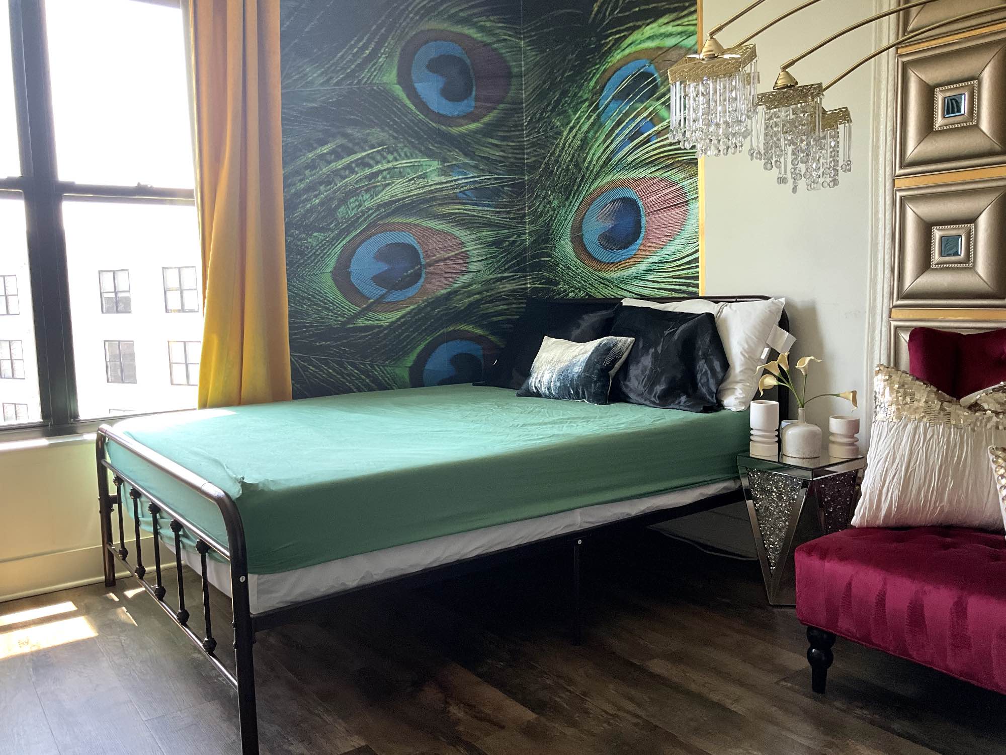 NYC views, in the North Ironbound Section of Newark
Unlimited 1 Gigabit GIGXERO high speed internet
Comfortable residents' indoor lounge with fireplace and outdoor patio with firepit
Custom Fitness Studio
Near Prudential Center, Newark Penn & Newark Airport