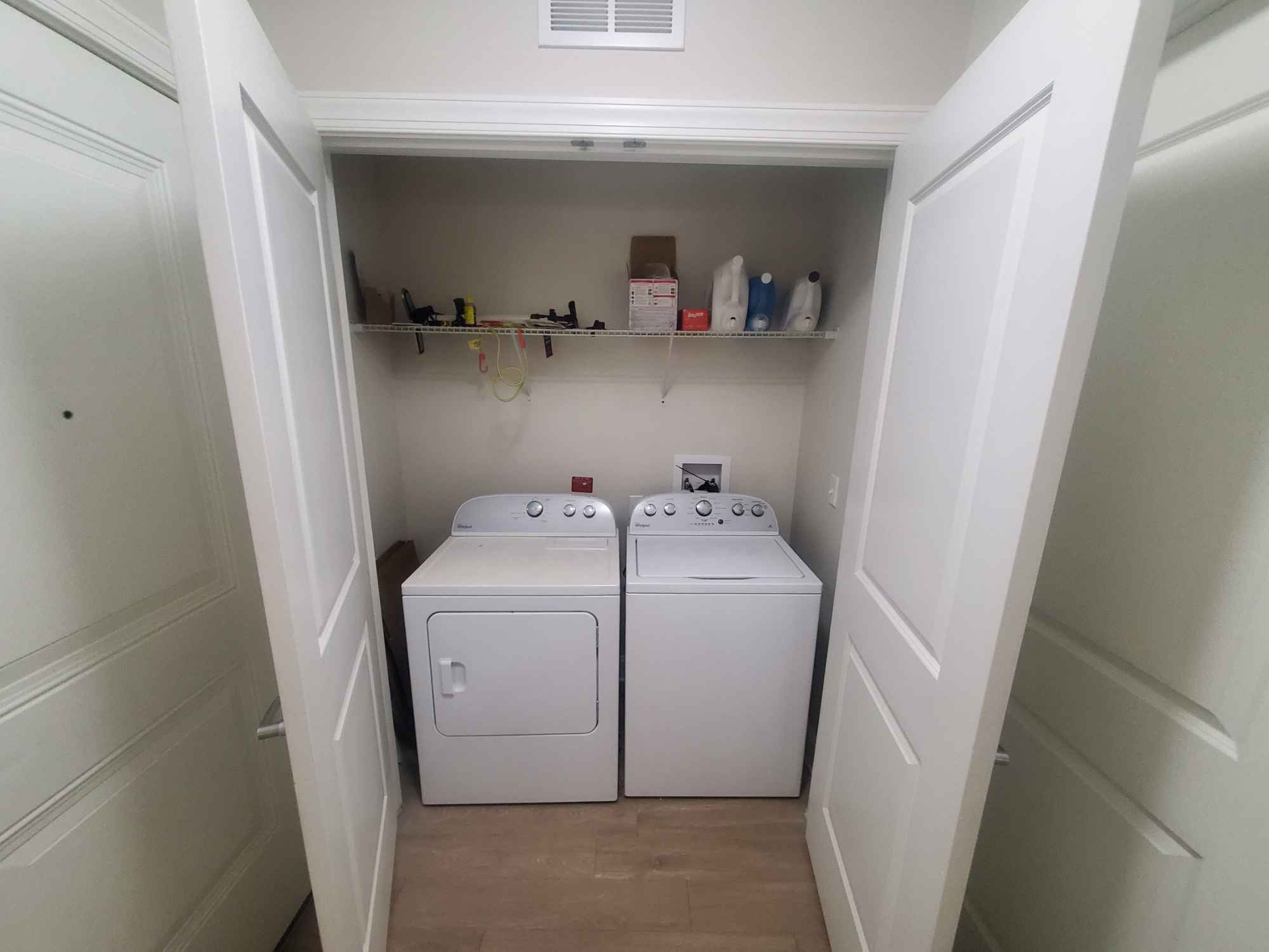 I am looking for someone to take my lease beginning October 2025 at The Aria (5024 Millenia Palms Dr, Orlando, FL 32839). It's about 2 minutes from Nova Southeastern University Orlando and less than 4 miles from Universal Orlando Resort.  Rent is $1007 per month plus very low fees/utilities (split with an amazing roommate). It's a 2-bedroom 2-bathroom practically brand-new apartment with in-unit laundry, fully furnished, patio, and in excellent condition. Please message/call me privately for more details if you are interested or know someone who may be interested at 916-960-8519.