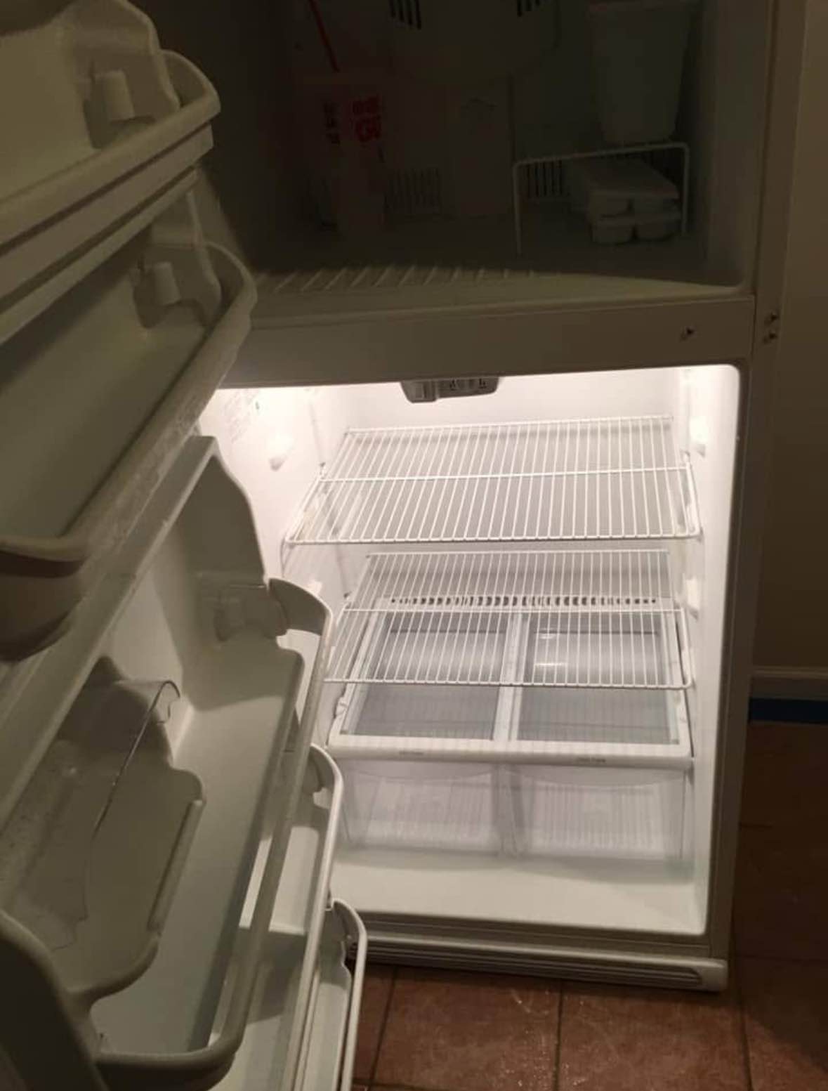 Hello, the room that i'm listing for rent is in a Two bedroom Apt on the First Floor. large Bedroom,Kitchen for Cooking large size Bathroom. with your very own Closet also there's a Large size Living room for entertainment a place to rest your head watch TV.not only do you have your own bed room,But you also have access to the living room as well. LaGuardia airport is minutes away. Also, there is a new gym that just opened up three minute walk from Apartment (Planet Fitnes) there's a laundry matt right off the corner .five supermarkets for every day needs as far as food.Long Island railroad and the 7 train Also the R&M train's blocks away;minutes away to Manhattan.perfect location