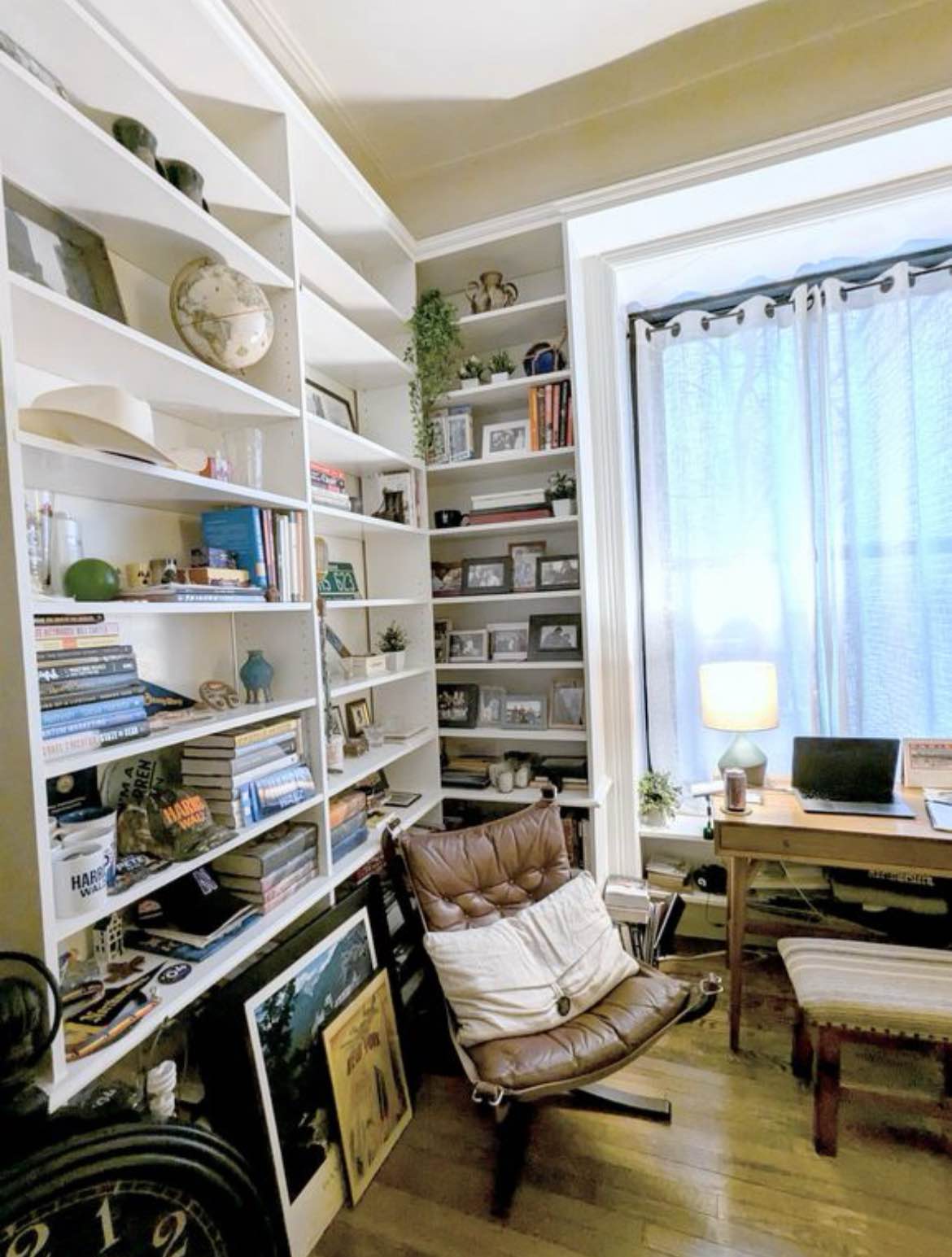 Stunning apartment in vibrant Manhattan. Modern kitchen with sleek and modern appliances. Spacious, light-filled bedroom with large closet. Stylish bathroom with shower-tub combo. Enjoy 24/7 doorman and fitness center. Easy access to 4, 5, 6, 7 subway lines for city-wide connectivity.