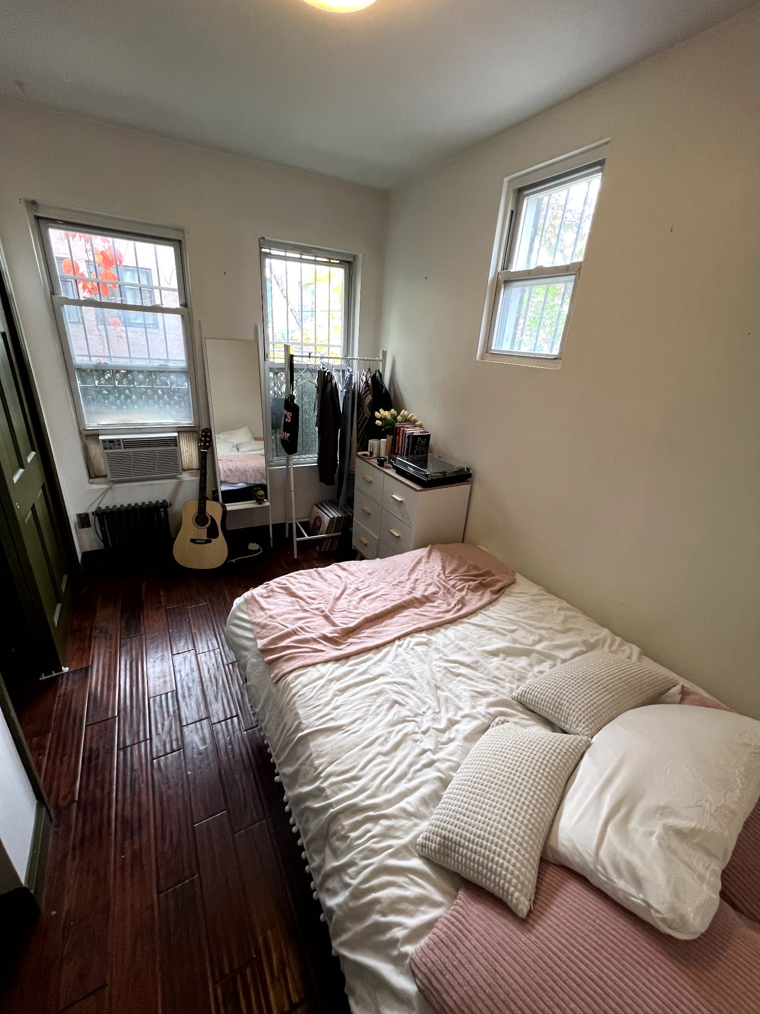 two rooms available in three bedroom apartment. Cozy, natural light and spacious closet! 