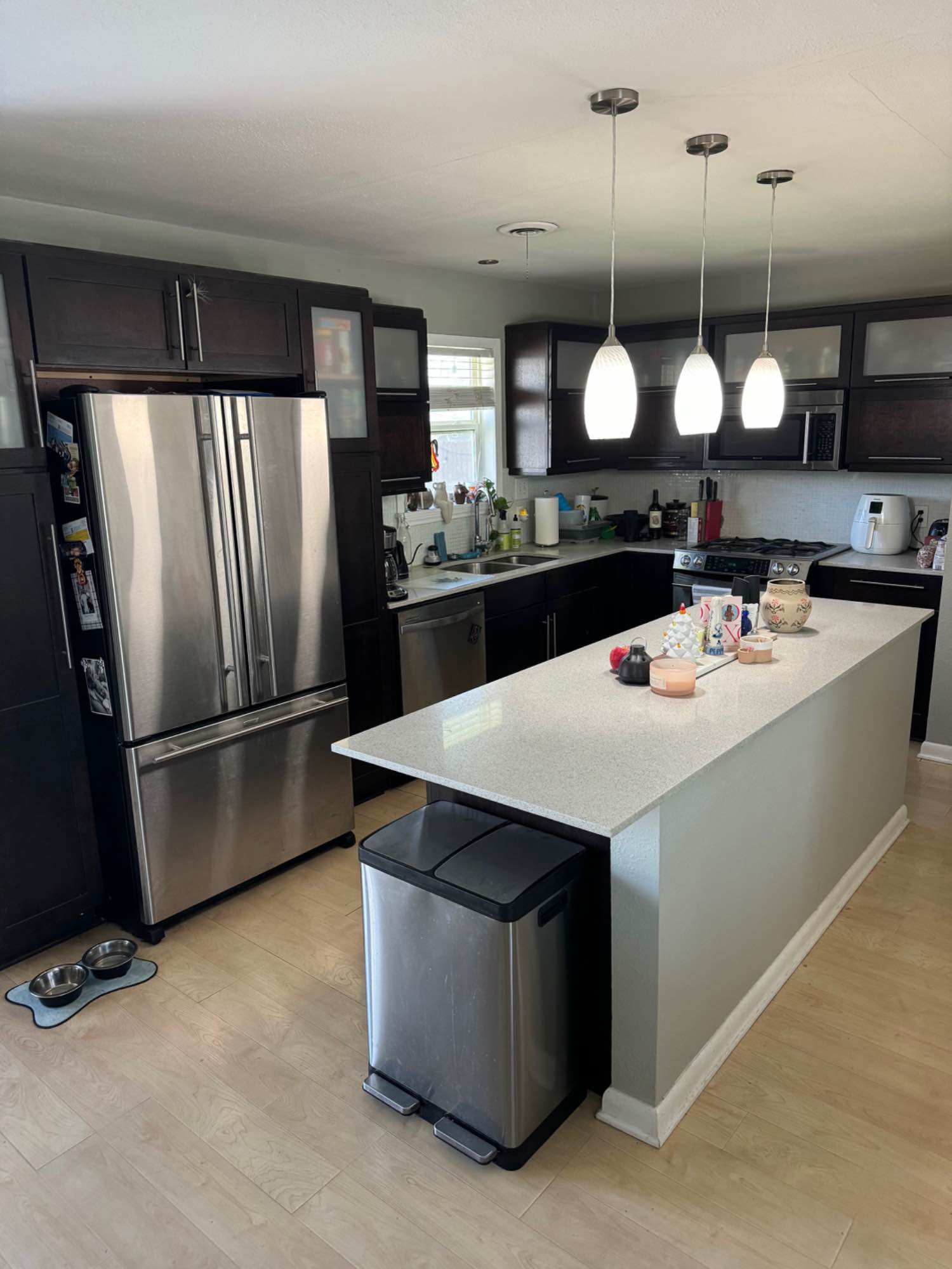 Walking distance to park and Mueller HEB. 3 bedroom house with just me as the sole roommate. Flexible on price if it’s the right fit. 