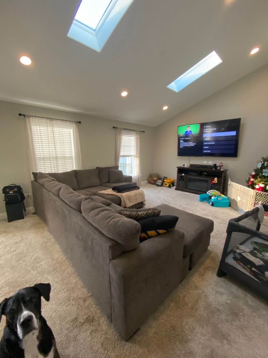 I’m seeking a clean, responsible, and easygoing flatmate to share my apartment. I work long hours and often travel or stay away for work, so you’ll have plenty of privacy and space to yourself. I’m hardly ever home during the week, and when I am, I like to keep things calm and tidy.
If you’re looking for a comfortable, peaceful place to live and don’t mind a flatmate who’s rarely around this could be the perfect fit. Rent and bills would be shared fairly, and I’m open to discussing details with the right person.