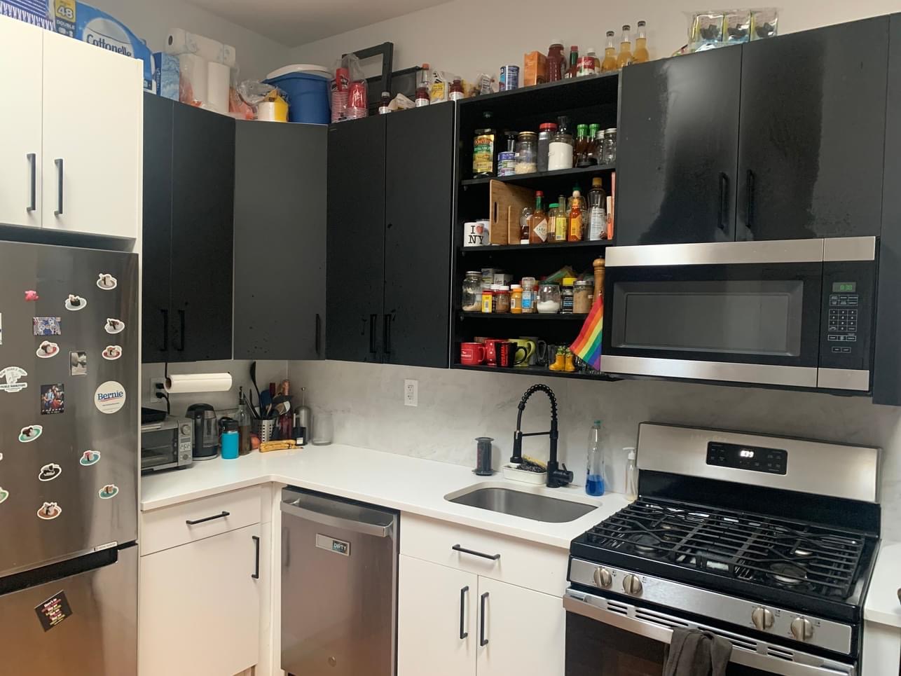 Hey y'all, I have a room in Ridgewood, Queens NY 11385 available starting 3/1/24. It’s $1,066 /mo + utilities (utilities are about $100-$115/mo). Apartment features include L-Shaped Kitchen, washer / dryer in-unit, dishwasher, multiple skylights, high ceilings, security doorbell system, and balcony. The bedroom is 9 x 11 feet, and has its own bathroom.
This would be a yearlong lease, March 1st 2024 - Feb 2025. Your yearly income needs to be at least 40x the rent, guarantors are also accepted.
We are 2 blocks from Bushwick, Brooklyn, 6 min from the Dekalb L train and 12 min from the Seneca M, and right next to a grocery store. We’re on the border of Queens and Brooklyn. We are a 20 minute subway ride from 1st Ave L (Manhattan NYC). Both roommates are 420, LGBT friendly, and vaxxed+boosted. No cats or dogs please, as one roommate is allergic.
A little bit about your potential roommates:
M (F, 22): I work in education. I am from upstate NY and have lived in NYC for the past 5 years. In my free time I enjoy making art, shopping, working out, and catching up with friends.
H (F, 25): I work in music & politics. I’m from northern NJ and have lived in the city on and off since 2017. In my free time, I love going to shows, hanging out in nyc parks, exploring new areas, playing board games, and spending time with friends. I keep my living space clean and neat.
If you feel like you’d be a good fit, or know someone who would, feel free to message here!