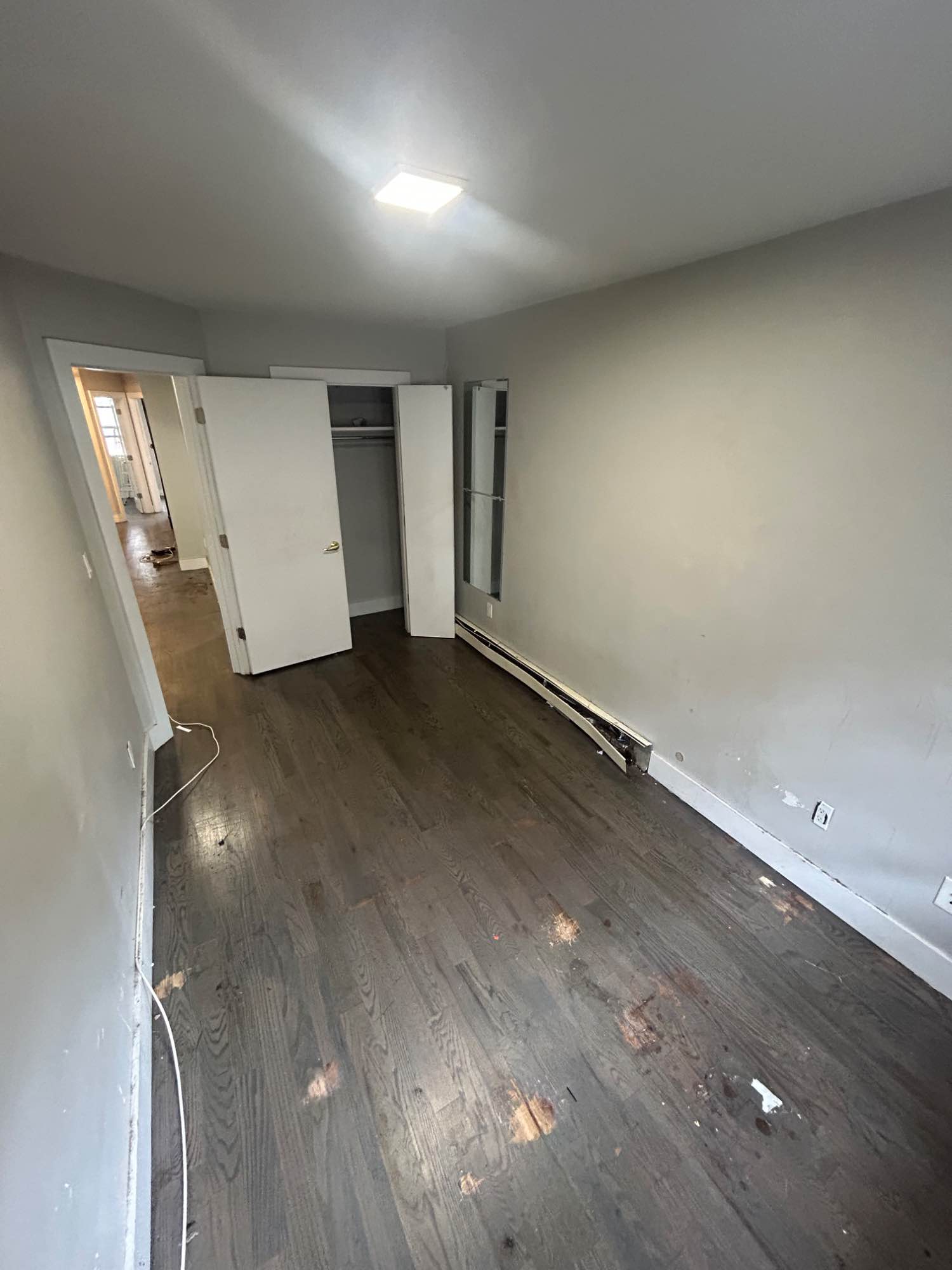 Fresh on the market, beautiful 4bedroom 2 bath located at 86 Utica, Crown heights. This gorgeous apartment is just a short walk to the L train.
There are 4 rooms to choose from, so come with friends or let us match you with some perfect strangers!
12 month lease, 10/15-11/1 start date.
Qualifications
680+ credit score
$40,000+ yearly income
I, Louie, am a certified Roommate Matchmaker with Perfect Strangers and will be matching you to the other roommates in order to sign a lease. You will have a chance to get to know the roommates before signing a lease! Please message me a little bit about yourself and when you’re available to view the apt.
Rm1- $850
Rm2- $850
Rm3- $1025
Rm4- $1075