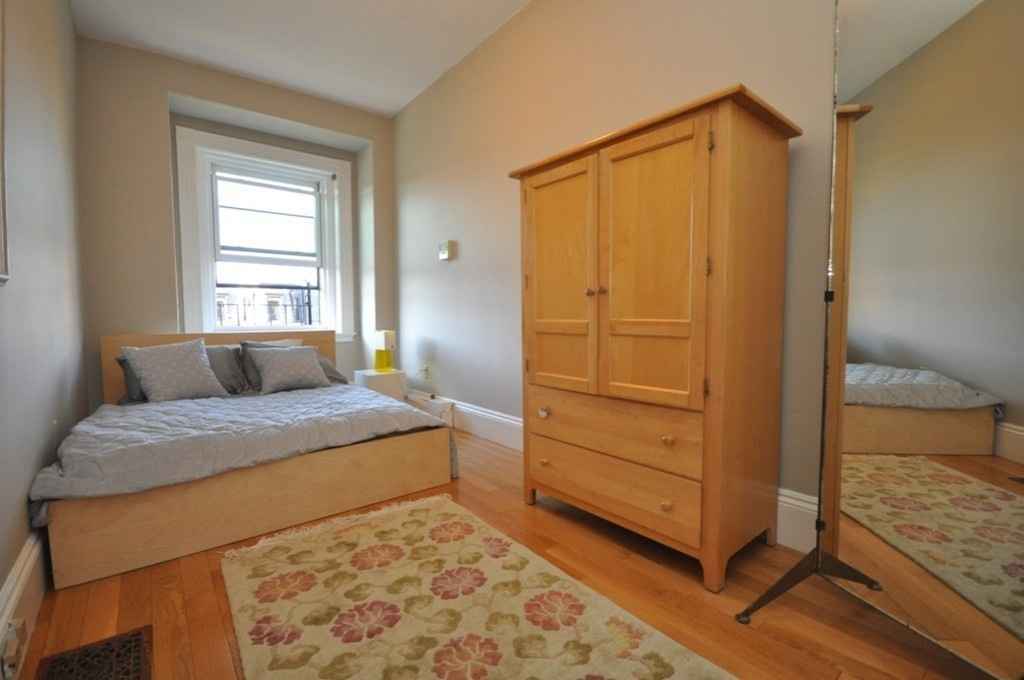 Looking for a peaceful space? We've got you covered! Contact Higarmat@gmail.com to learn more and schedule a viewing.