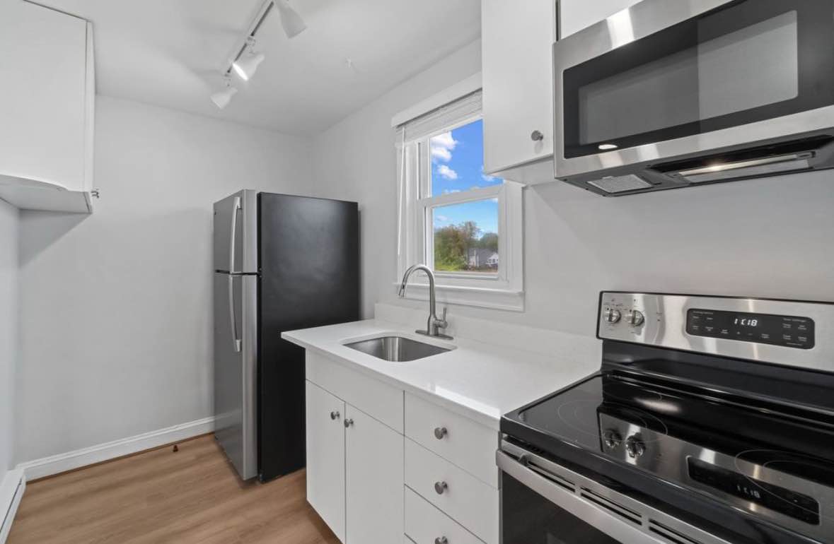 Hello I’m a private landlord,I got houses available for rent  with immediate move in,Utilities included inbox me directly via 1 (269) 340-9346 for more information about the  property