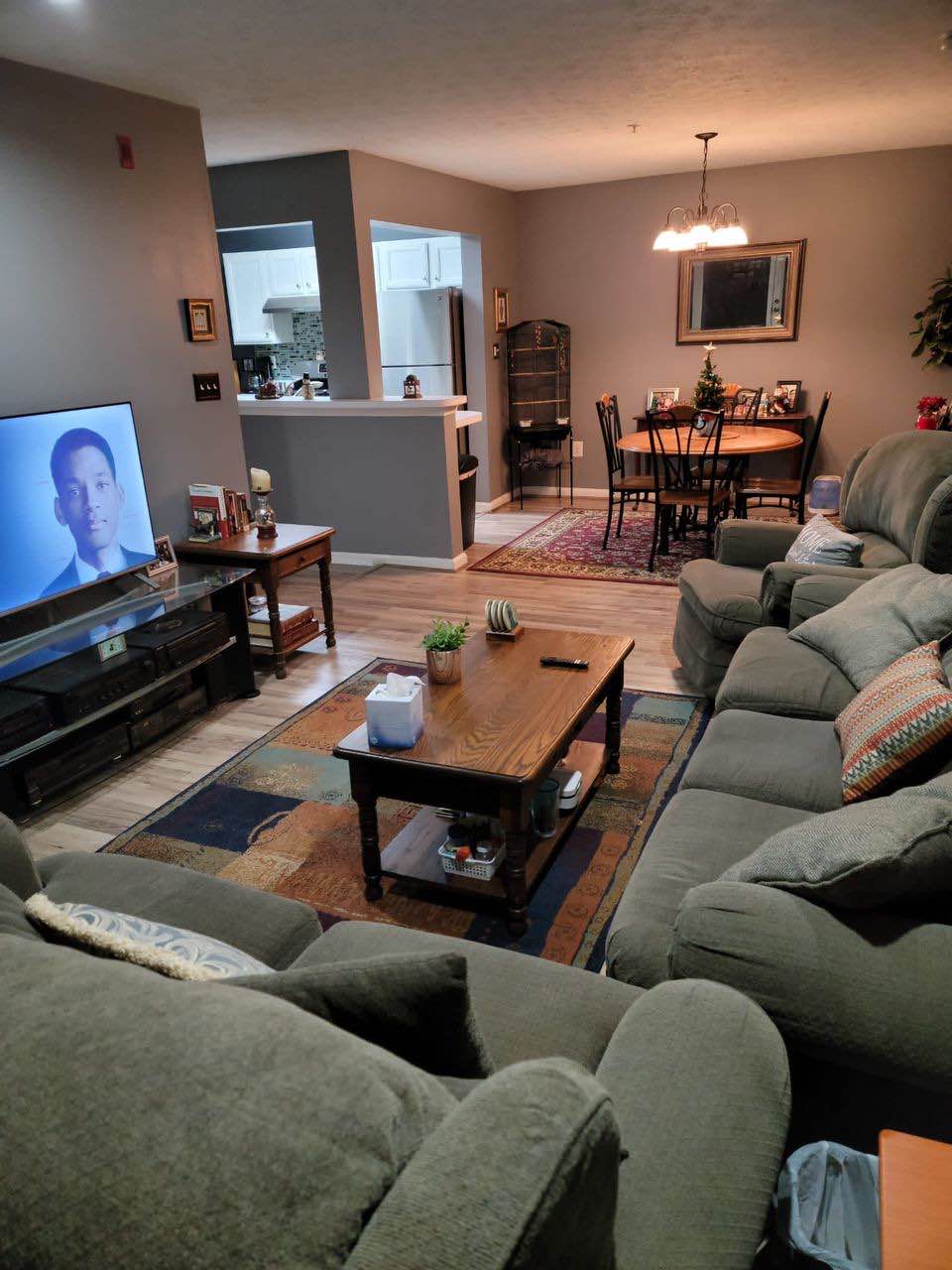 ✨ Mordern Living Awaits You! ✨

Step into the perfect blend of style, comfort, and convenience in this stunning one-bedroom apartment designed with today’s lifestyle in mind.

🌟 Features You’ll Love:
	•	Bright open-concept living + dining space with endless natural light
	•	Sleek, fully equipped kitchen with stainless steel appliances & generous storage
	•	Cozy bedroom retreat with a spacious closet
	•	Stylish modern bathroom with updated finishes
	•	In-unit washer & dryer for ultimate convenience
	•	Relaxing private balcony—your own spot for fresh air & unwinding
	•	Pet-friendly community—because your furry friends deserve comfort too!

📍 Perfect Location:
Nestled in a quiet, well-maintained building just minutes from the train station, with quick access to highways & public transportation—your commute couldn’t be easier!
Don’t wait—apartments this good go fast!
📲 Call or text (386-968-3990) to schedule your private tour today!