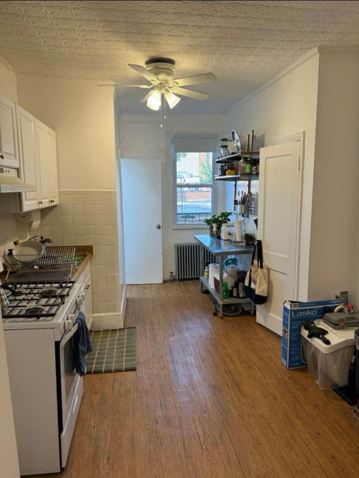 The unit is a private fully furnished apartment that comes with all the full privacy that you need like a private bathroom and private bedroom. All utilities included it’s a cozy apartment you should check out