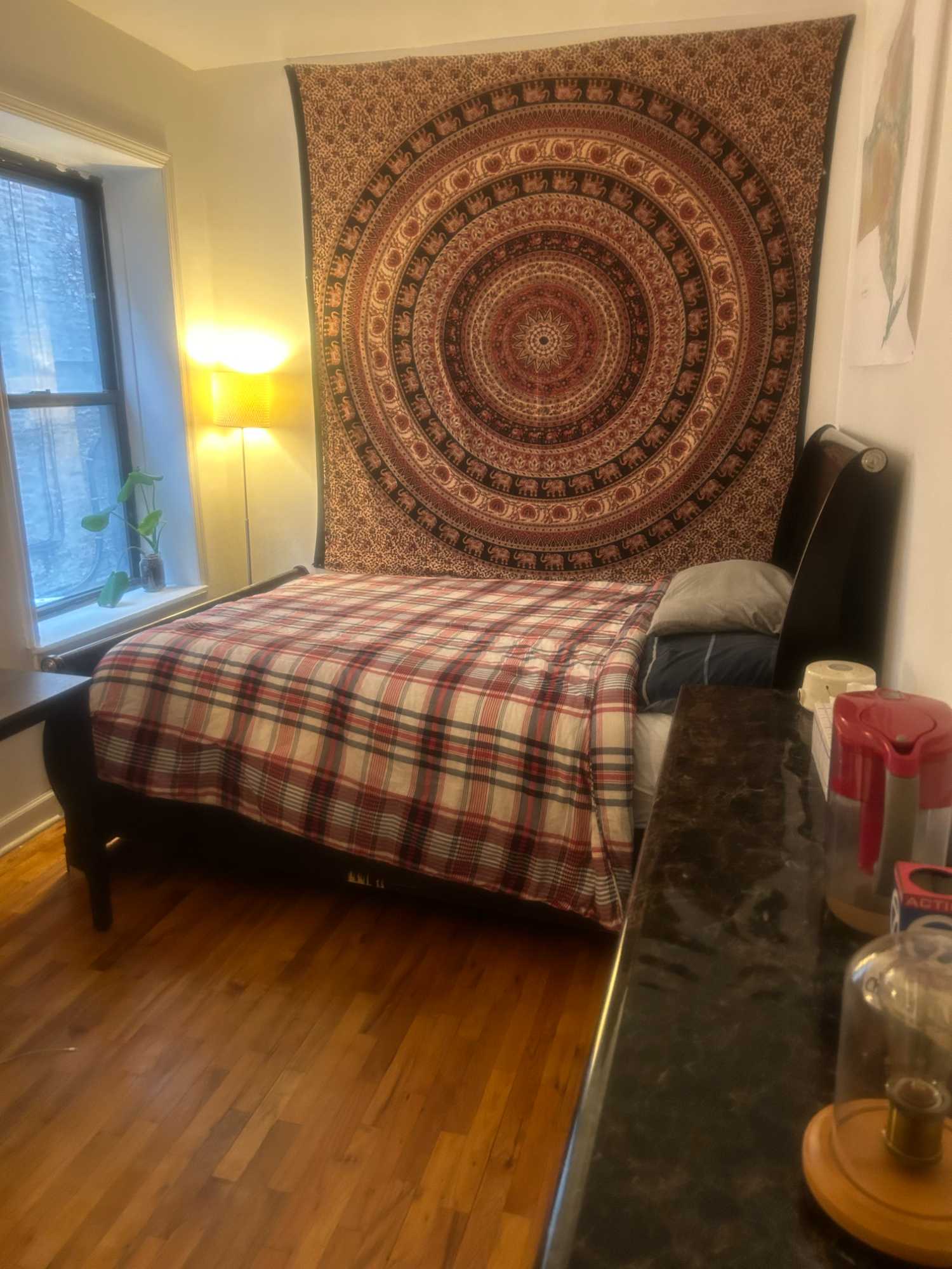 I'm looking for a two-month sublet (June/July) to stay with my two great roommates in a spacious apartment in Manhattan's Upper West Side. The apartment is on a quiet street, less than a block from Central Park! Two blocks from the C and B trains and a five-minute walk to the 1 train. Perfect for a busy student. The apartment and room are mostly furnished with a bed, dresser, desk, and lamps. Utilities and Wifi are split evenly, three ways.
