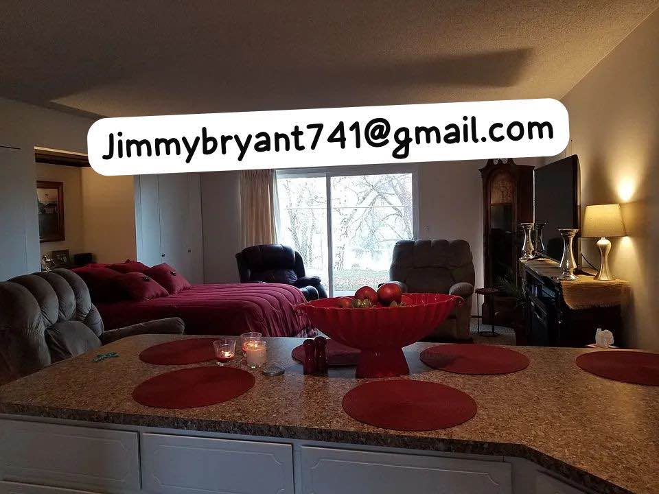 A clean and spacious studio is available in a beautiful and safe residential area, conveniently located close to everything you need. The studio features:
• Private Amenities: A private bathroom, kitchen, and dedicated workspace.
• Modern Finishes: Recently renovated with high-end finishes and ample closet space throughout.
If you’re interested or would like more information, please feel free to email me at Jimmybryant741@gmail.com or text me through my phone number +1 515-6193-582