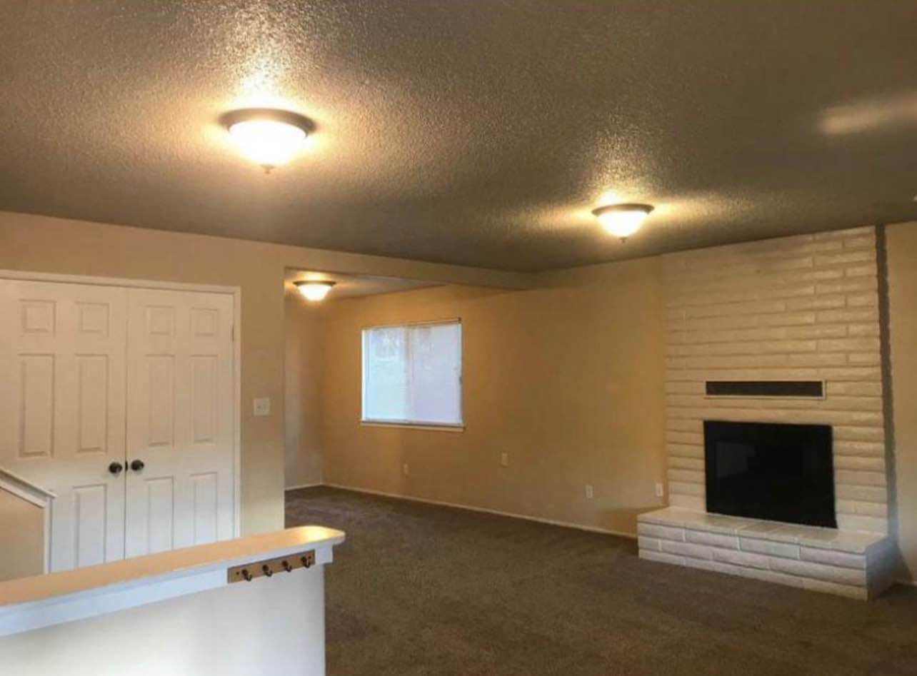 Take a few to explore my unit I have an available private apartment in queens nyc that might pique your interest contact me on +1 818-693-2038 , The room comes with a private bedroom, bathroom, and kitchen, and it's located in the same area you're interested in nomad manhattan ,The rent is $1900 per month, and a $600 security deposit is required upon lease signing. Plus, the rent includes all utilities, so you don't need to worry about separate bills. If you're interested, please feel free to contact me at the details provided for more details about the room.
Number: +1 818-693-2038