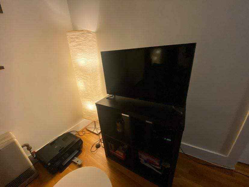 I'm looking for a new roommate to take over the other bedroom in my apartment in Brooklyn. It's a really nice, spacious place in Bed-Stuy, a 5 minute-walk from the subway with significant closet space, a patio, game room, rooftop terrace, dishwasher, and laundry AND A GYM in the building. The building has an equestrian theme and is beautiful, like living in a hotel with a public piano/living room.

Credit score of at least 700 needed to join lease.