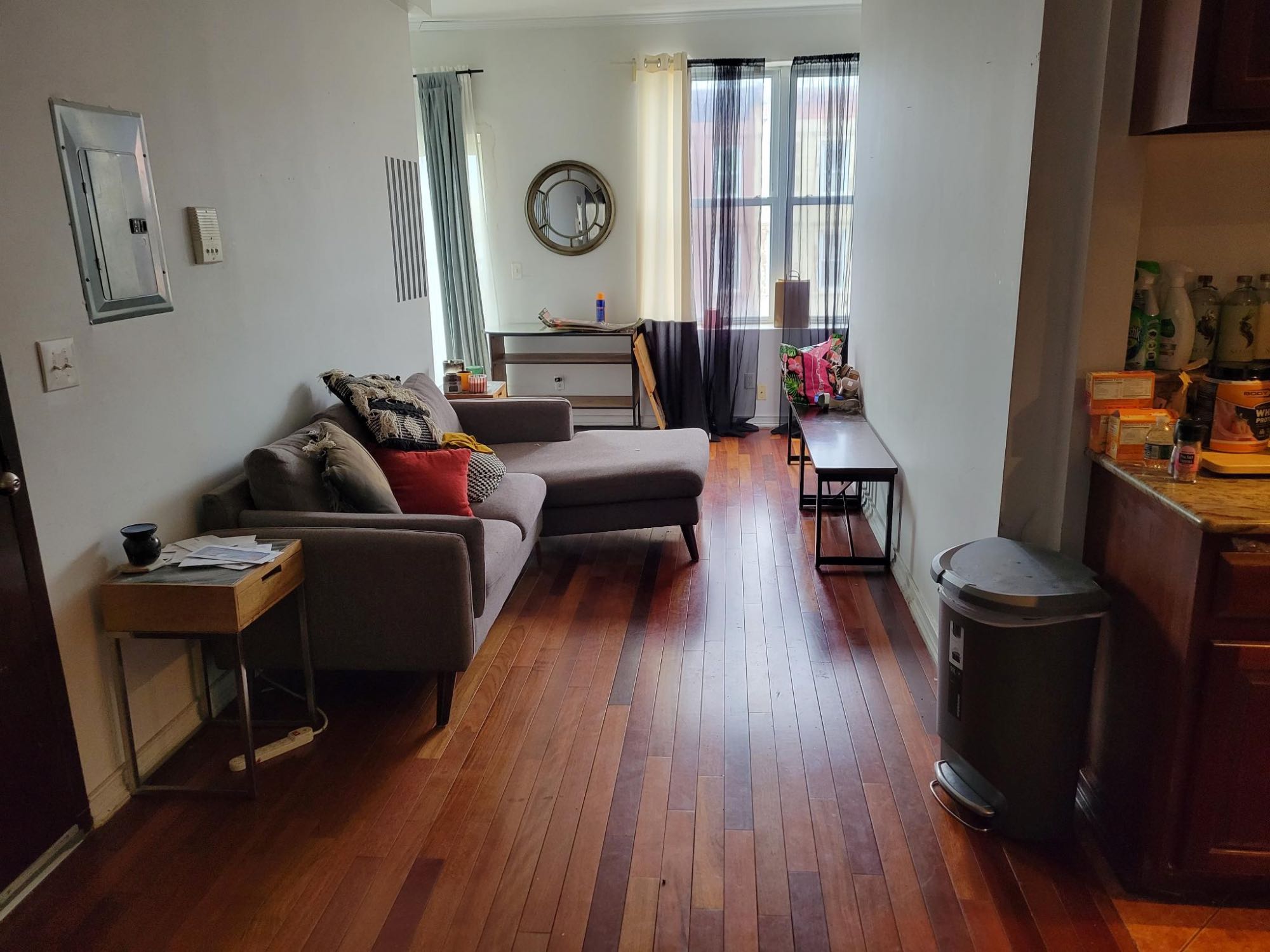 * Utilities are included!*Located in the heart of Bedstuy, the apartment is near lively Herbert Von King park, Brooklyn Blend and just blocks away from the bustling activity of Thompkins Avenue’s “Black Girl Magic row”.
There are two lovely 30something already living at the property. You would only be sharing a bathroom with one of them who works Monday through Fridays 9-5 in the city and a part time on the weekend. The other tenant works Monday through Friday in office as well. So this would be perfect for anyone working remote, but isn’t a requirement. We’re closest to the G train, only 4 stops away from Hoyt Schermerhorn’s transfer station, at the Bedford Nostrand stop. If this sounds like an ideal location, send me a message! *PLEASE BE ADVISED-This bedroom is currently furnished and painted but can be repainted and existing furniture can be taken out.